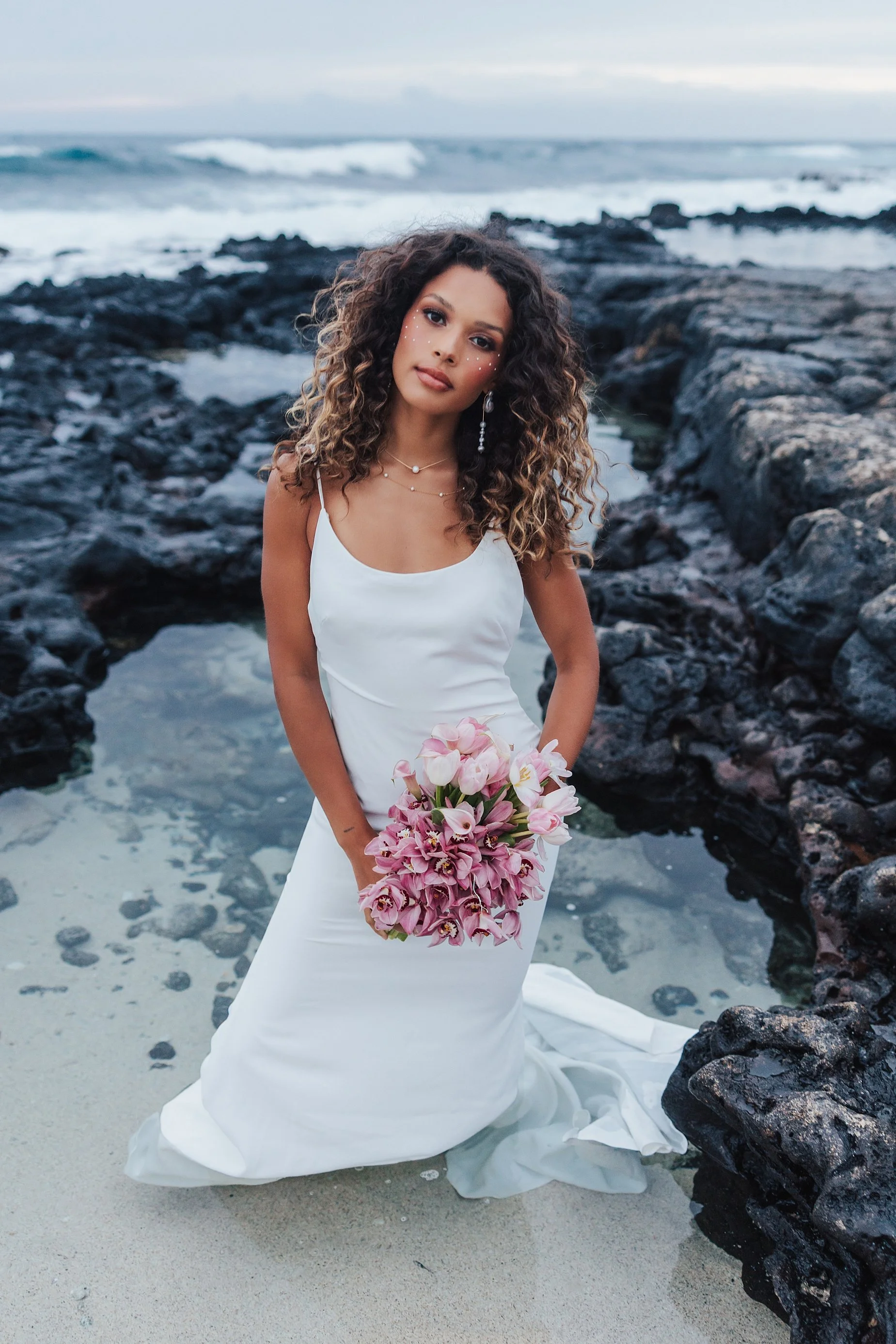 Hawaii-oahu-wedding-photographer-bridal-_CO5_8858_CarolOliva_WEB.jpg