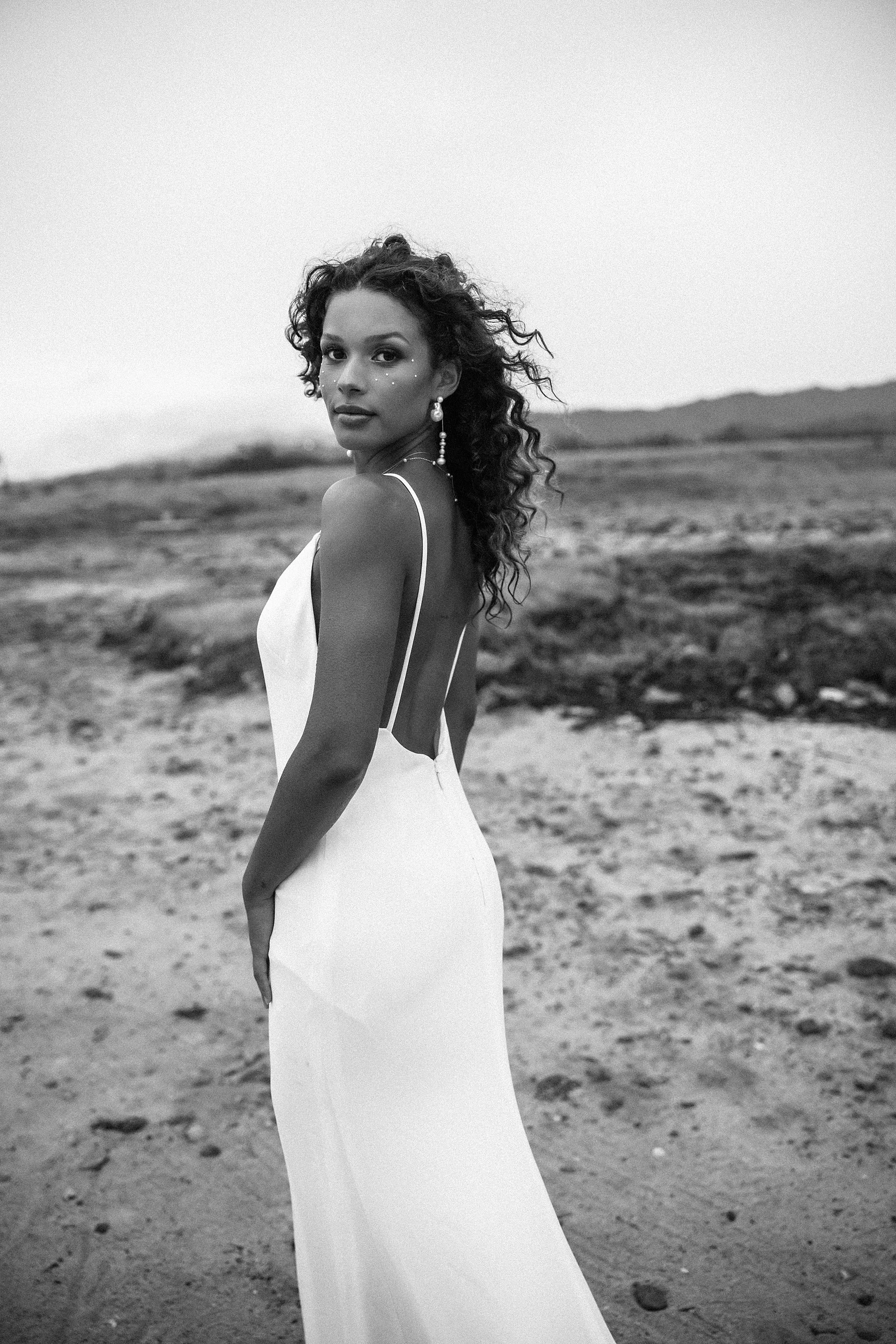 Hawaii-oahu-wedding-photographer-bridal-_CO5_9113_CarolOliva_WEB.jpg