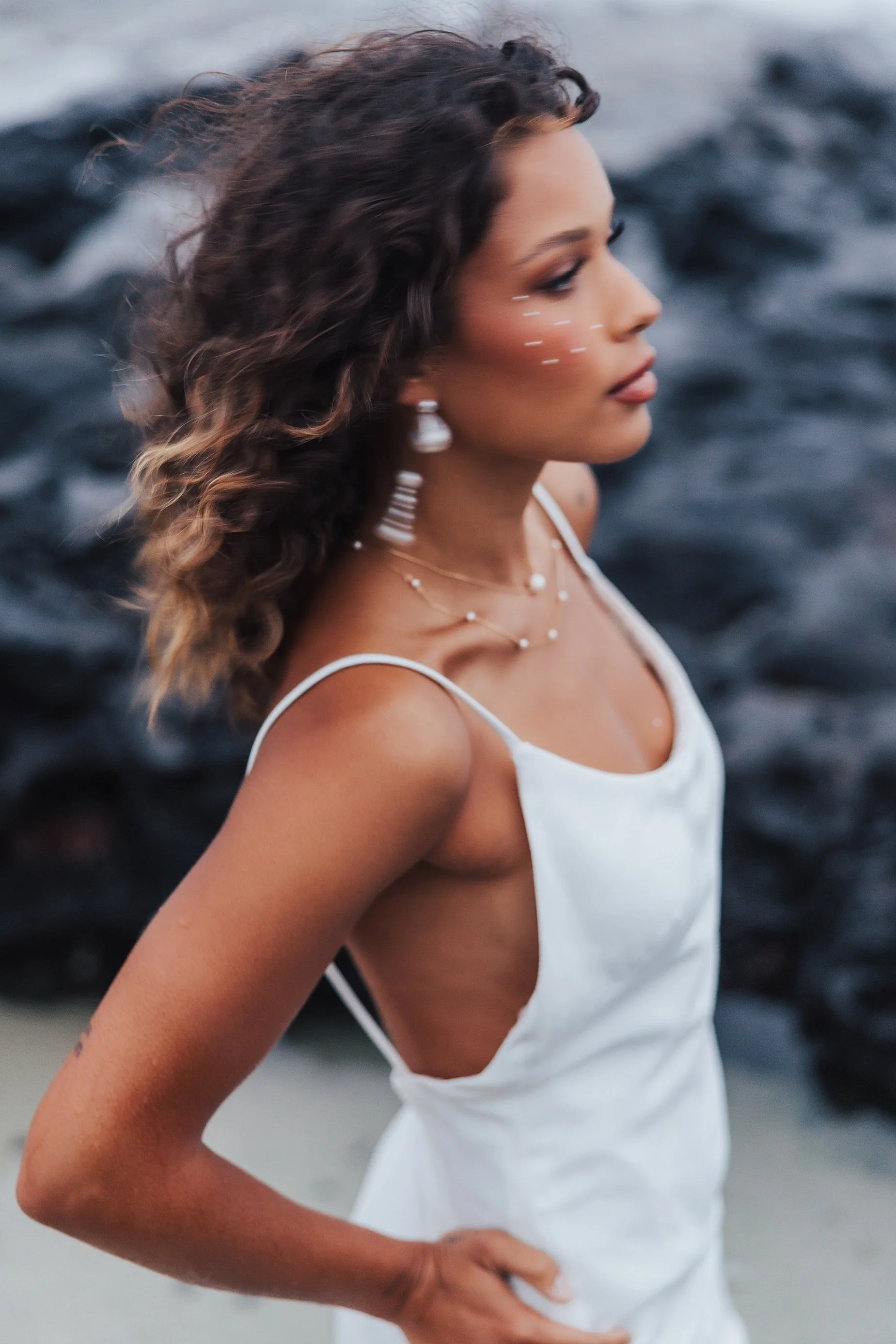Hawaii-oahu-wedding-photographer-bridal-_CO5_9028_CarolOliva_WEB.jpg