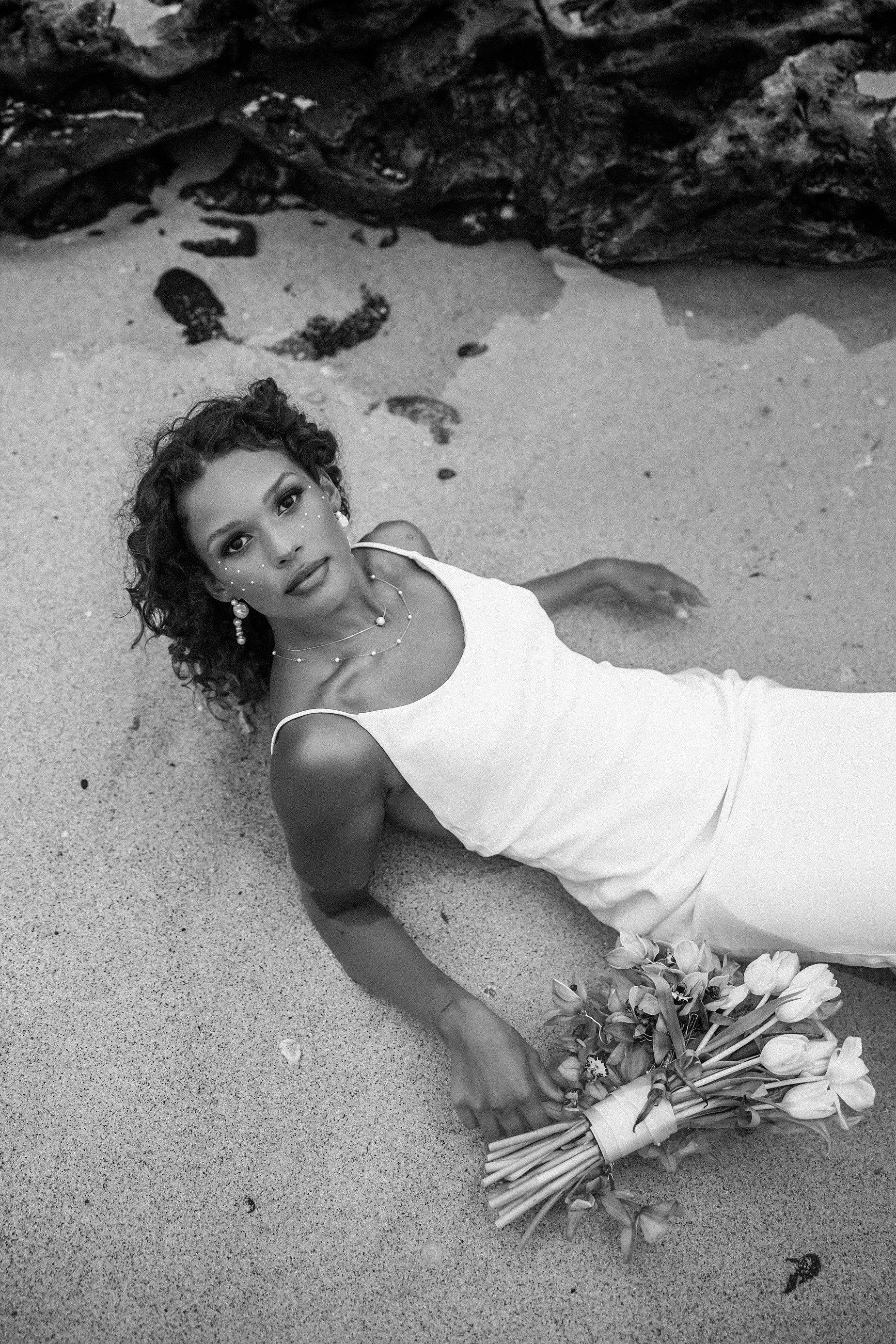 Hawaii-oahu-wedding-photographer-bridal-_CO5_8984_CarolOliva_WEB.jpg