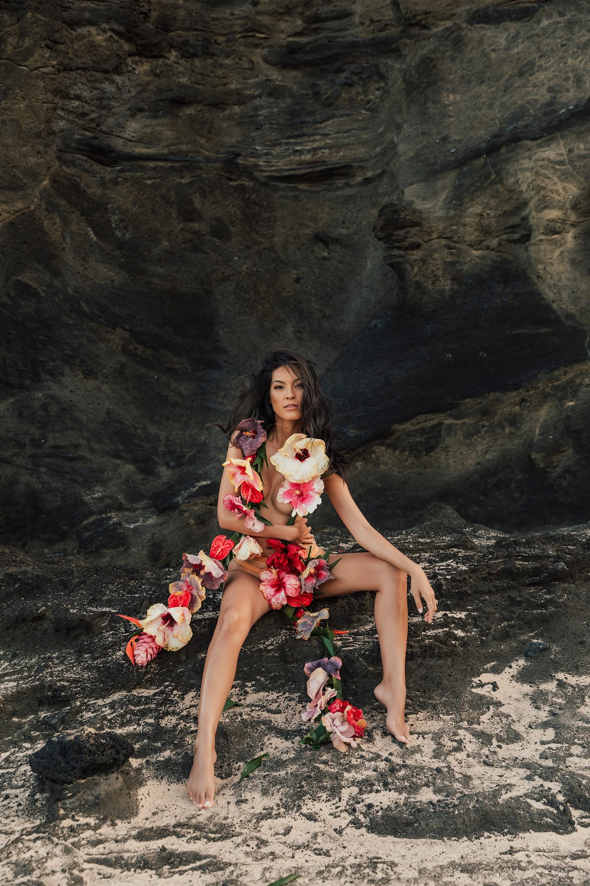     Ocean Dreamer floral artistry featured in luxury Hawaii portrait photography