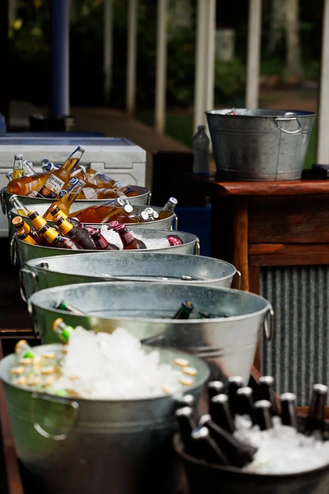 in-the-grove-wedding-bar-service-drinks-on-ice-bundaberg.jpg