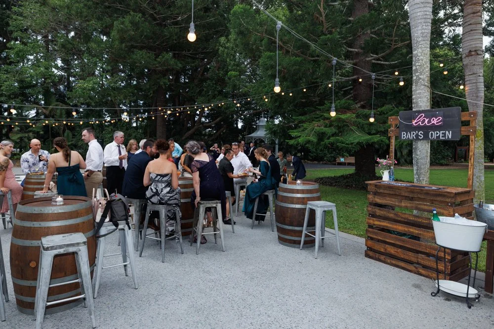 in-the-grove-outdoor-wedding-bar-area-bundaberg.jpg