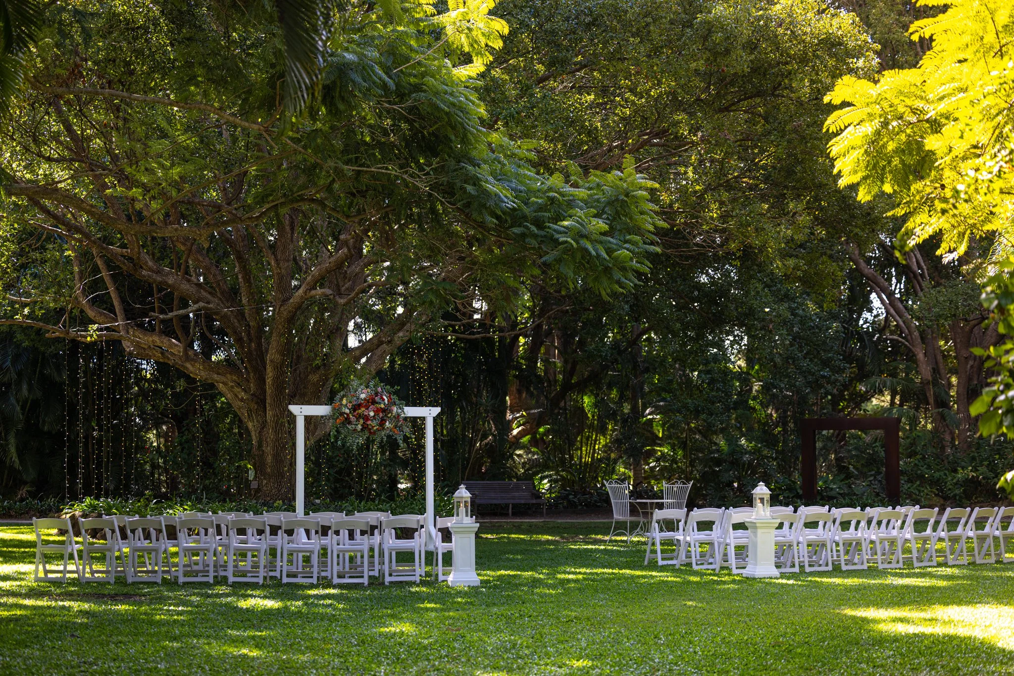 A quiet moment before guests arrive. Nestled beneath towering trees and surrounded by lush gardens, our ceremony spaces provide a naturally beautiful setting for saying ‘I do