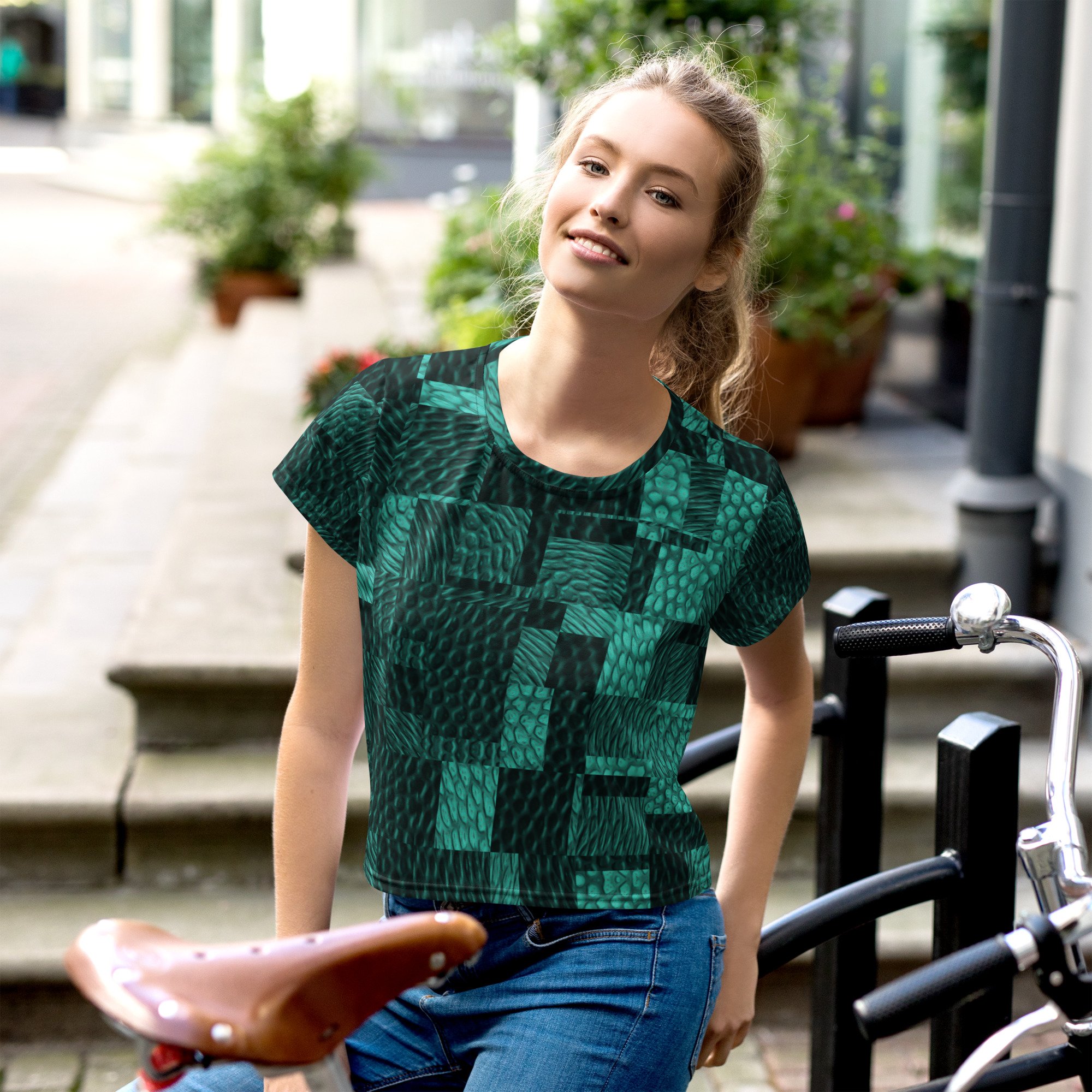 Women's Crop Tee