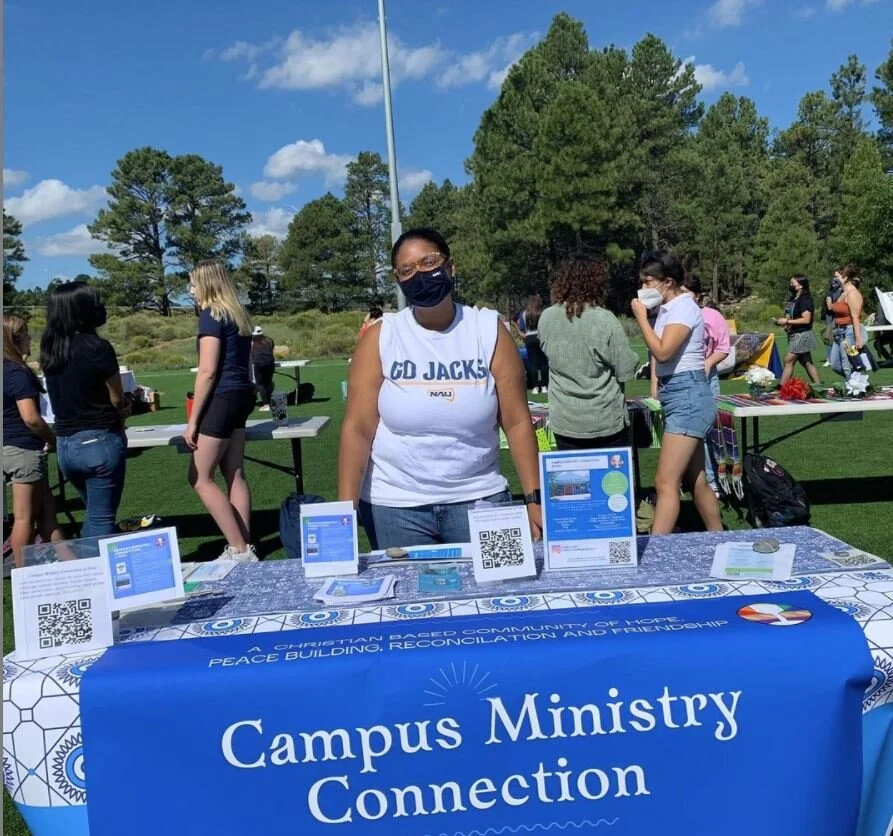 Jaela welcome table.JPG