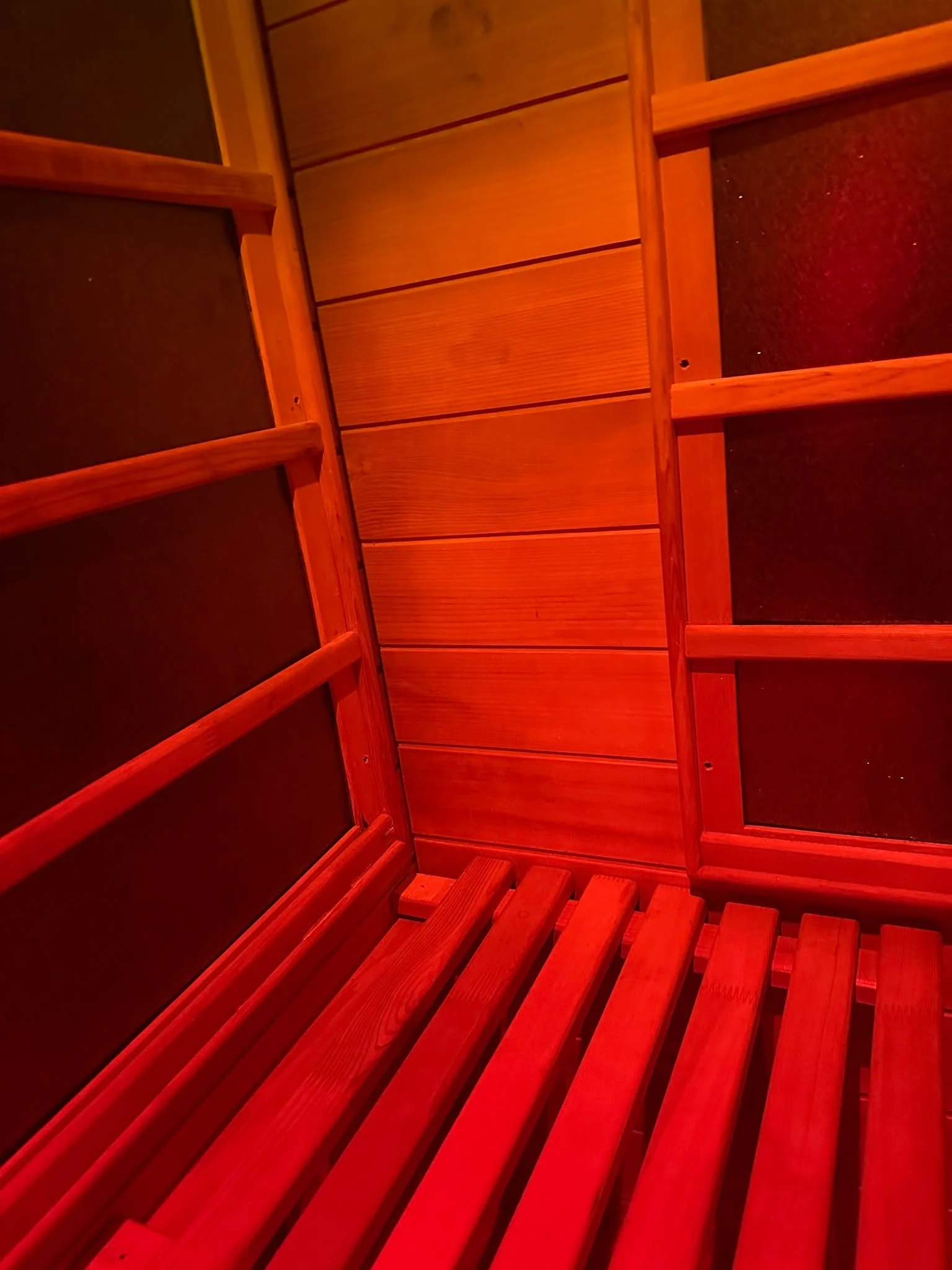 Winter has a way of making us realise how tired we really are.

The colder weather often brings:
❄️ lower energy
❄️ tighter muscles
❄️ increased stress
❄️ a desire to stay wrapped up and warm

Our private infrared sauna offers a simple opportunity to