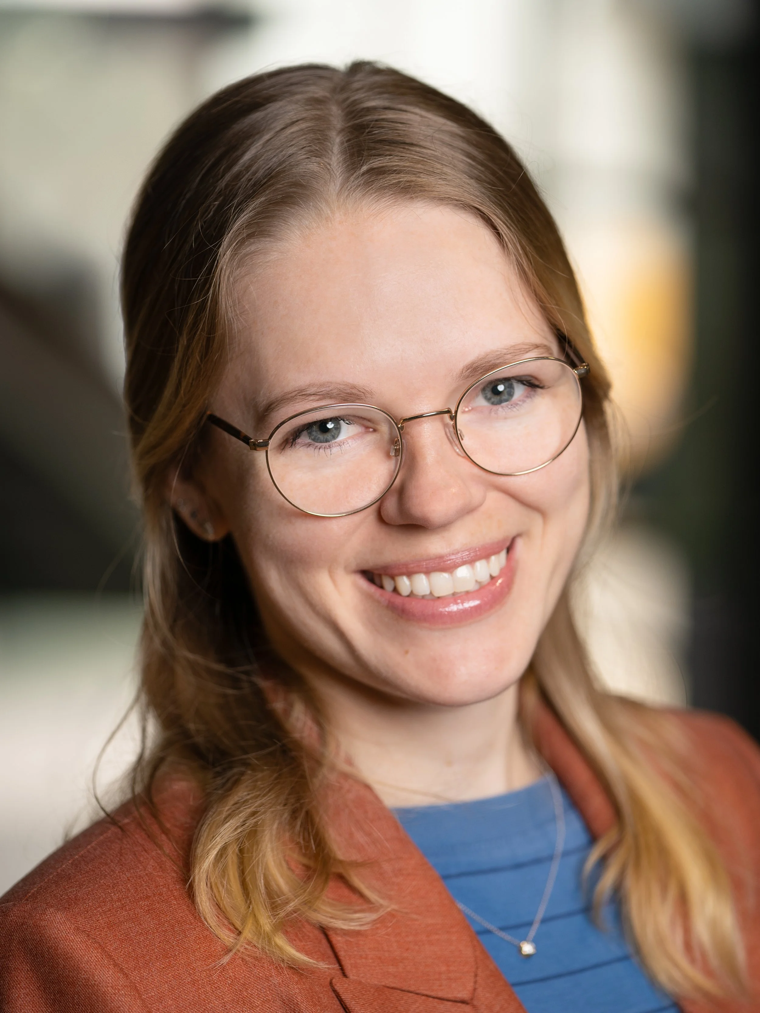 Tania Nikishina Headshot---1.jpeg