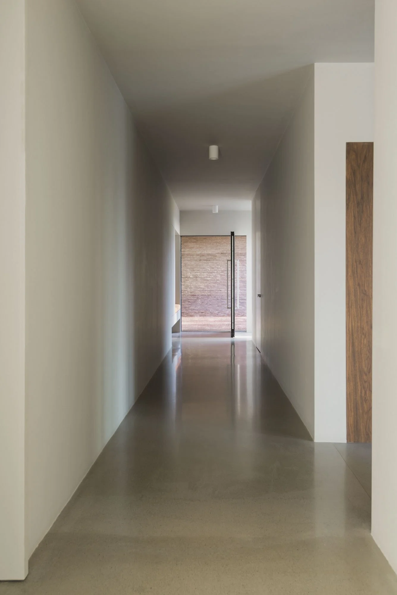 daniel bär architect | kings cairn | archerfield | hallway wide
