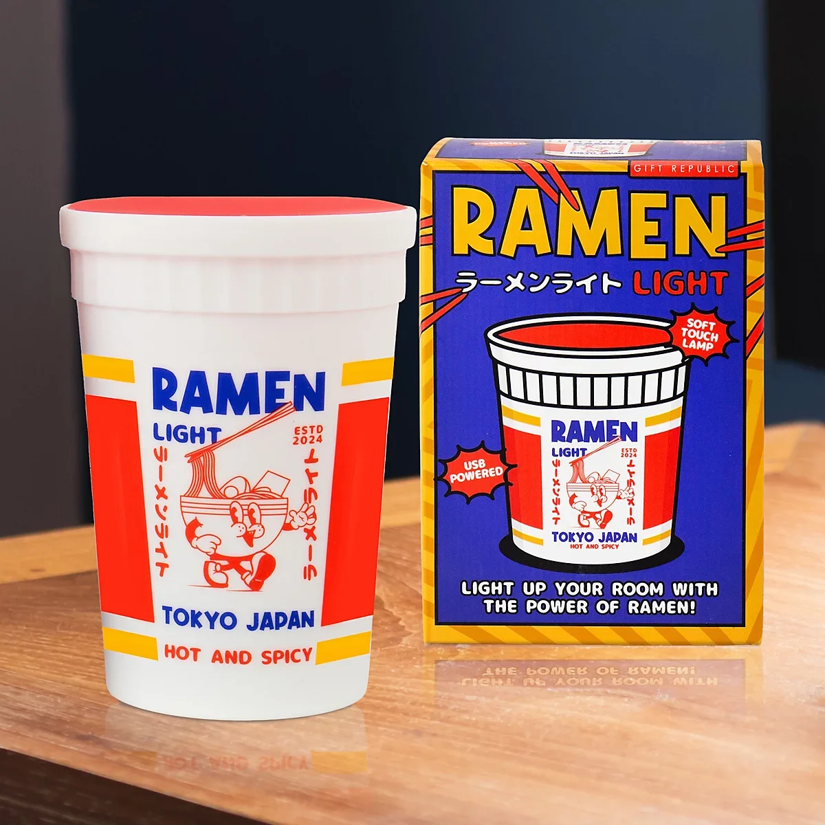 gift-republic-ramen-squeezy-usb-lamp~5056004347196_05c_MP.webp