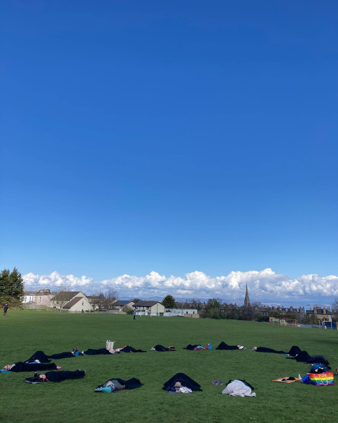 18 newbies moving and resting under this glorious blue sky at a special Move To Feel party this morning 🌤🥳

MTF Party 🎈 Have your guests suggest tunes they love, pick a venue and I&rsquo;ll guide you all on a journey into play, release, freedom, j