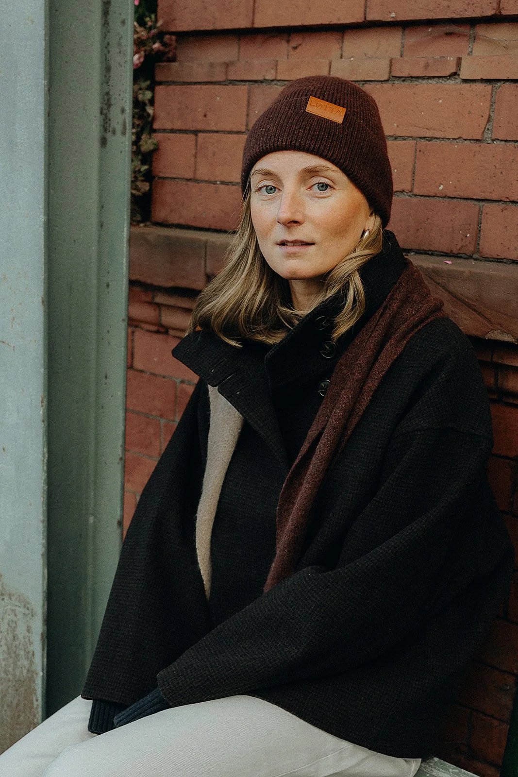 Triangle Scarf Oatmeal Chocolate brown Cashmere scarf