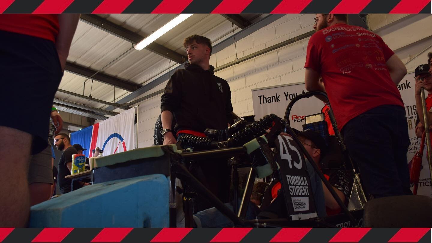 FS team working hard in the pits (and enjoying a well deserved break) at @formulastudent 🛠🧃 #tb 

#eufs #FormulaStudent #FSUK #FSAE @formulastudent #IMechE #IMechEFormulaStudent #racing #racecar #motorsport #engineering #scotland #scotlandengineeri