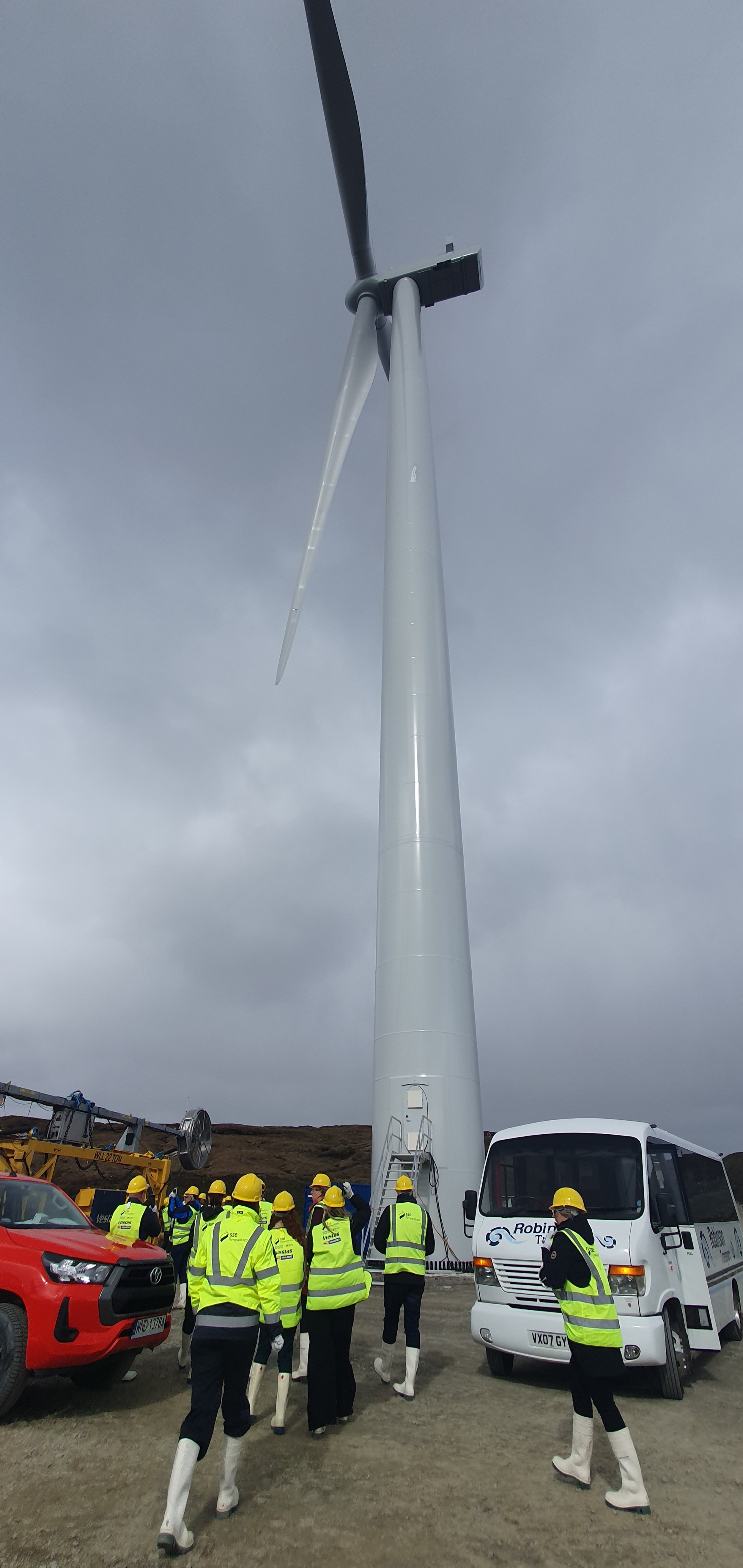 A completed Viking Energy Wind Turbine.jpg