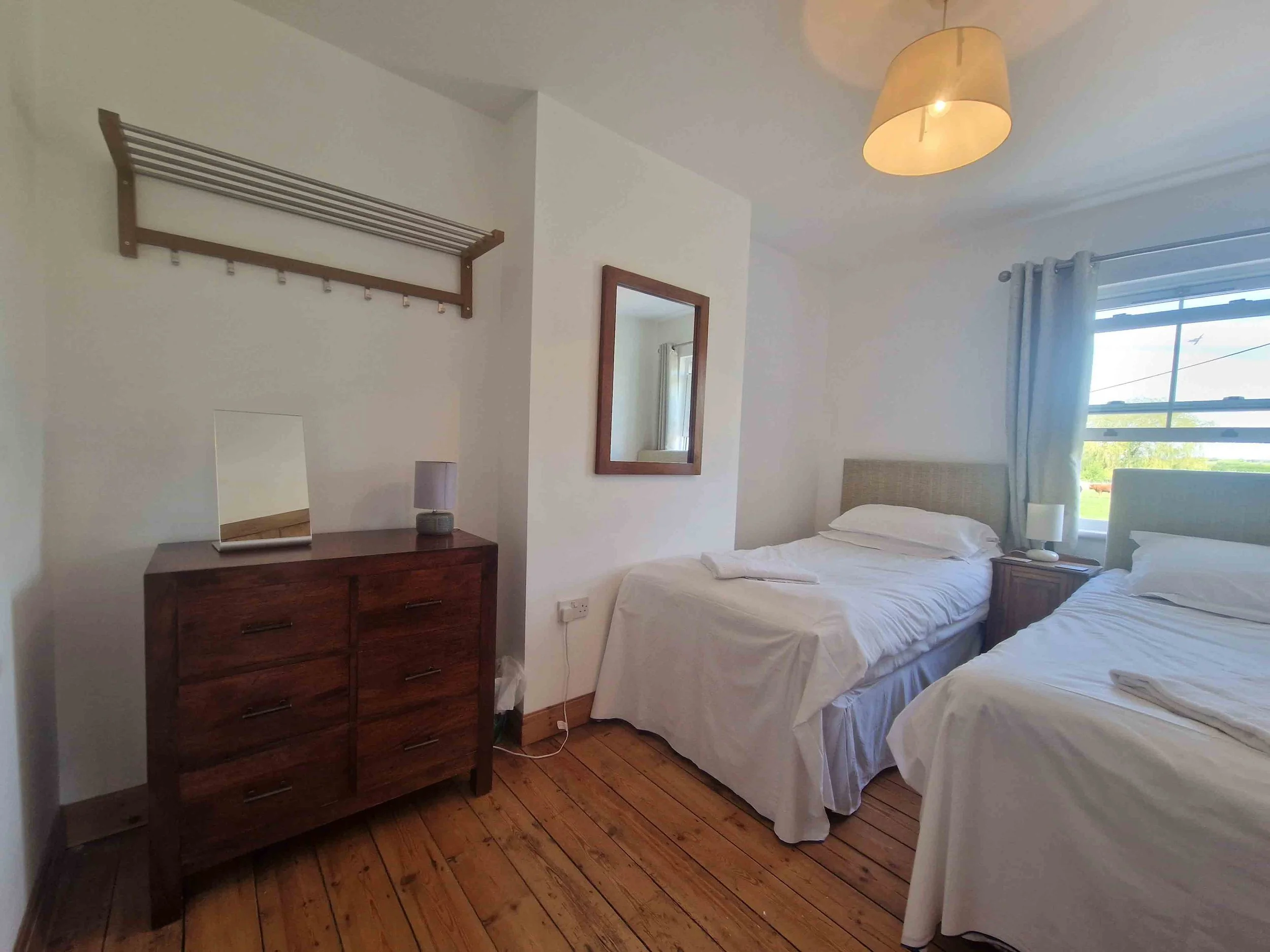 North twin bed.jpg