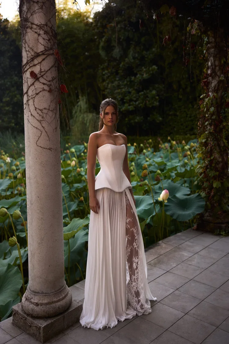 UNION SKIRT & CORSET