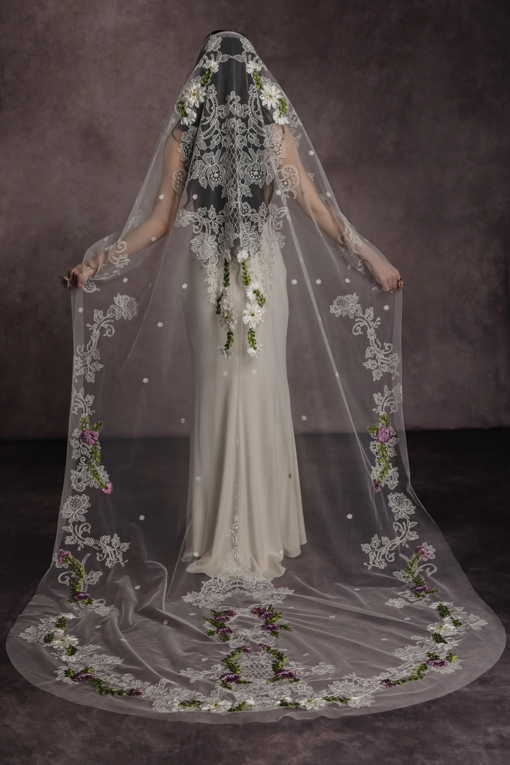HEIRLOOM EMBROIDERY VEIL