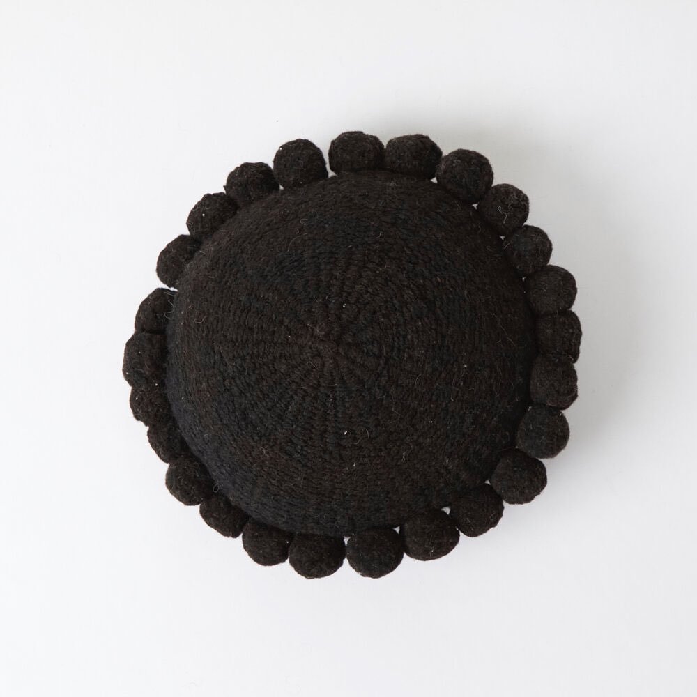 A classic and timeless colour, black is a symbol of elegance, strength and power. In a monochromatic space, Valle Pom Pom cushion achieves just that 🖤

#interiordesign #blackdesign #handmade #inspo #sustainability #ethical #ethicaldesign #design