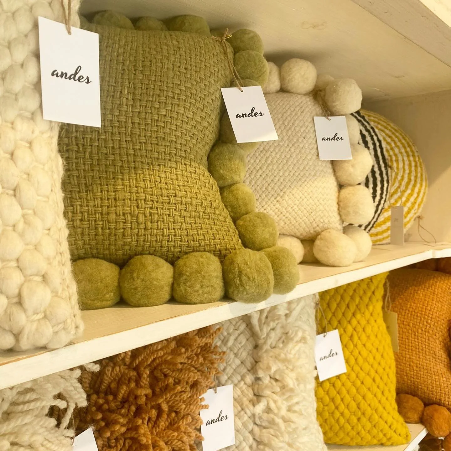 🎄 LAST CALL! Today&rsquo;s the final day to order for delivery before Christmas. Don&rsquo;t miss it ✨🎁

@andesdesign