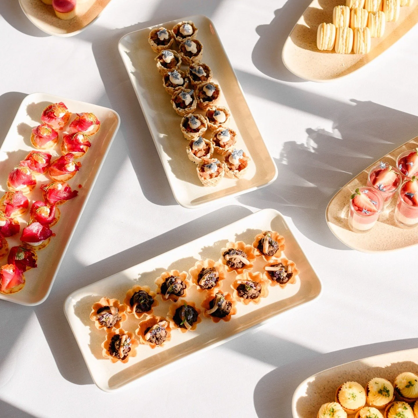 Luxury canap&eacute;s. Iconic surroundings.

Corporate entertaining elevated.

#sixparkplace #luxuryevents