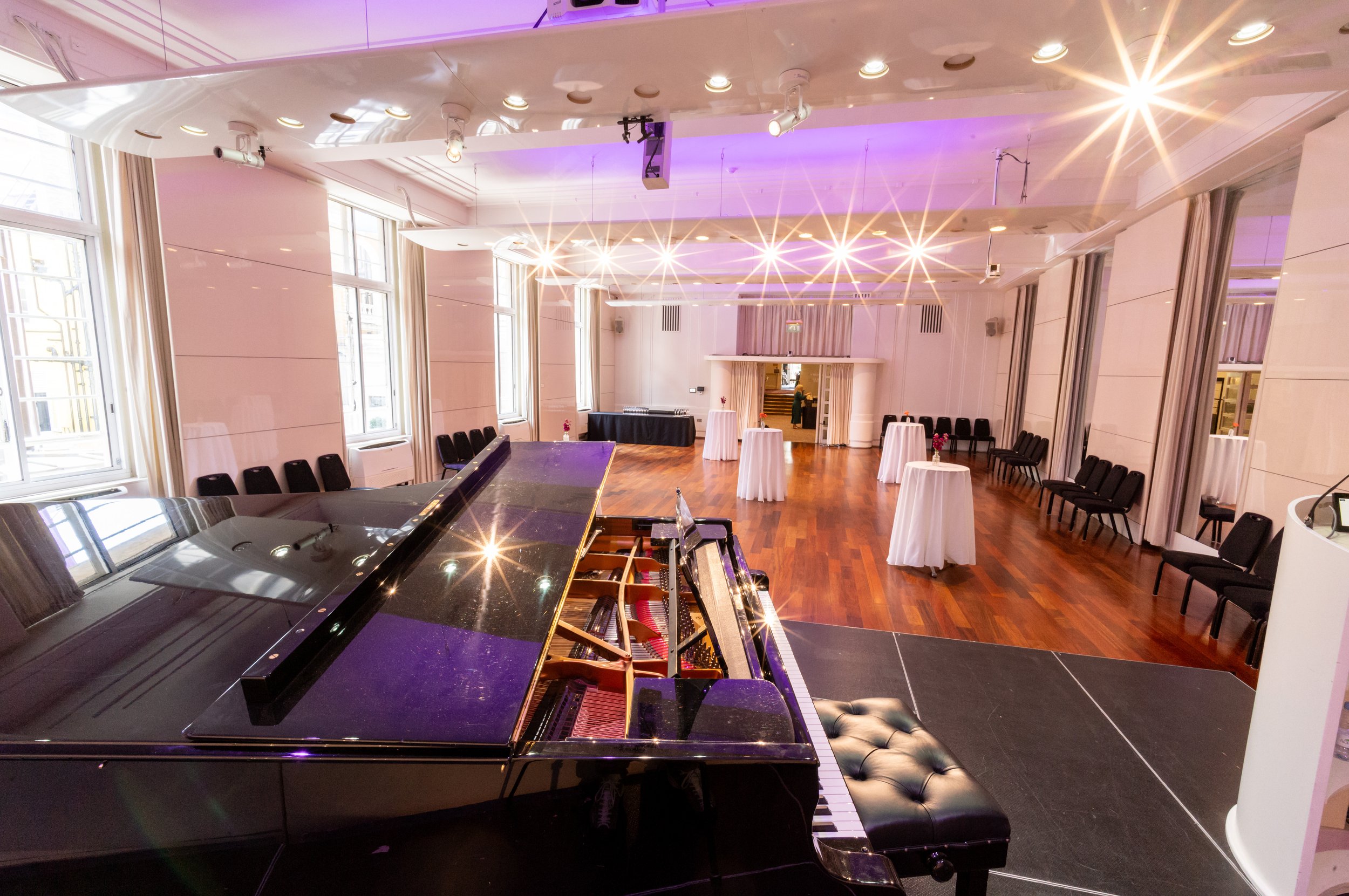 Princess Alexandra Hall - Reception syle  (11).jpg