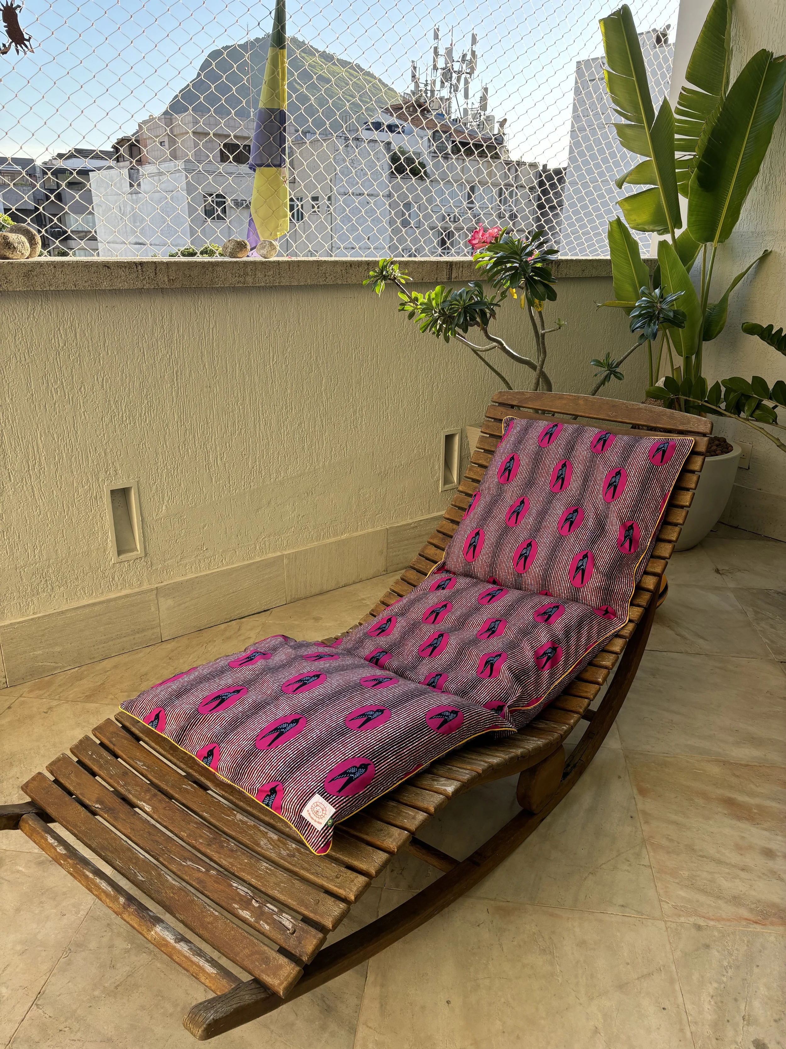 L'argent s'envole, rose - Exemple avec mon coussin de sol