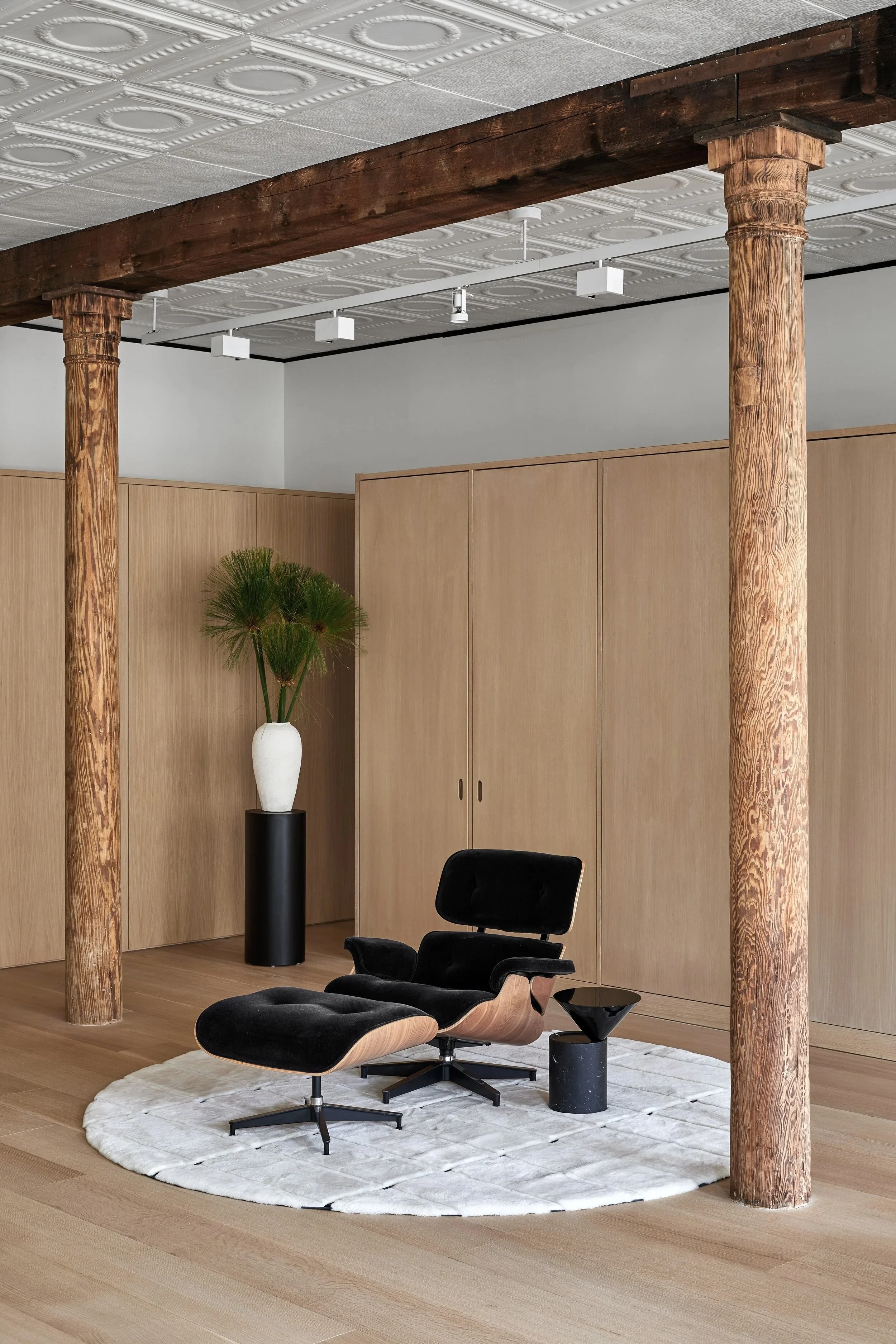 custom-eames-lounge-chair.jpg