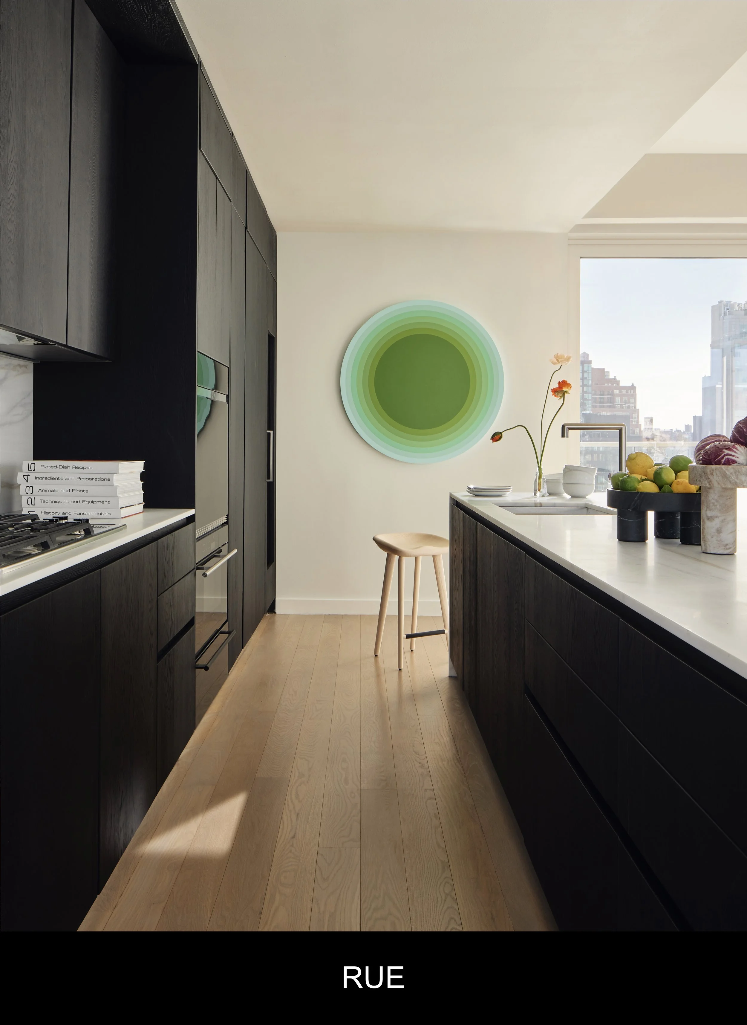 minimal-black-sleek-kitchen-design.jpg