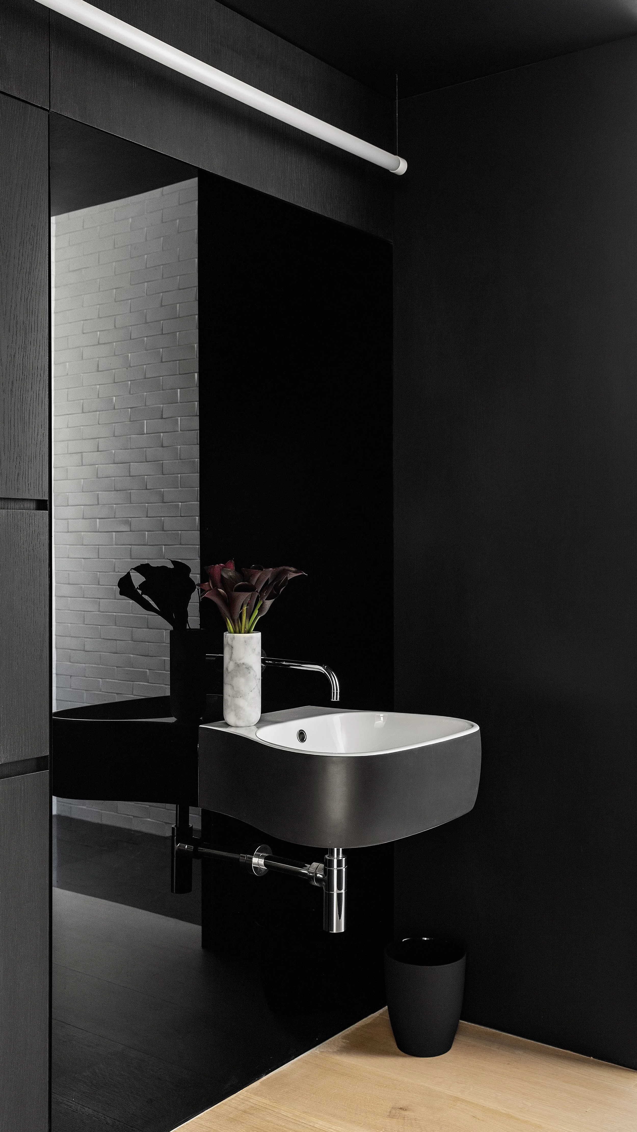 justin-charette-gramercy-bathroom.jpg