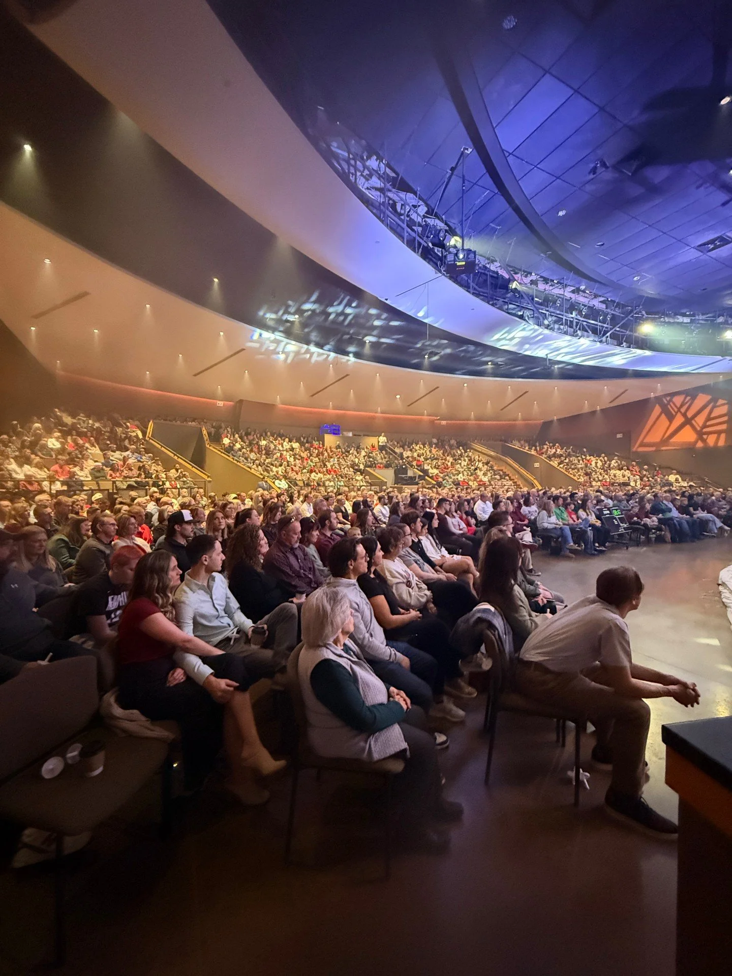 🙌 We&rsquo;re gathering this weekend &mdash; in person &amp; online!
WFC Lenexa
&bull; Saturday &ndash; 5p
&bull; Sunday &ndash; 8, 9:30 &amp; 11a

WFC SPEEDWAY
&bull; Sunday &ndash; 9:30 &amp; 11a

&bull; 💻 Prefer online? Join us Sunday from anywh