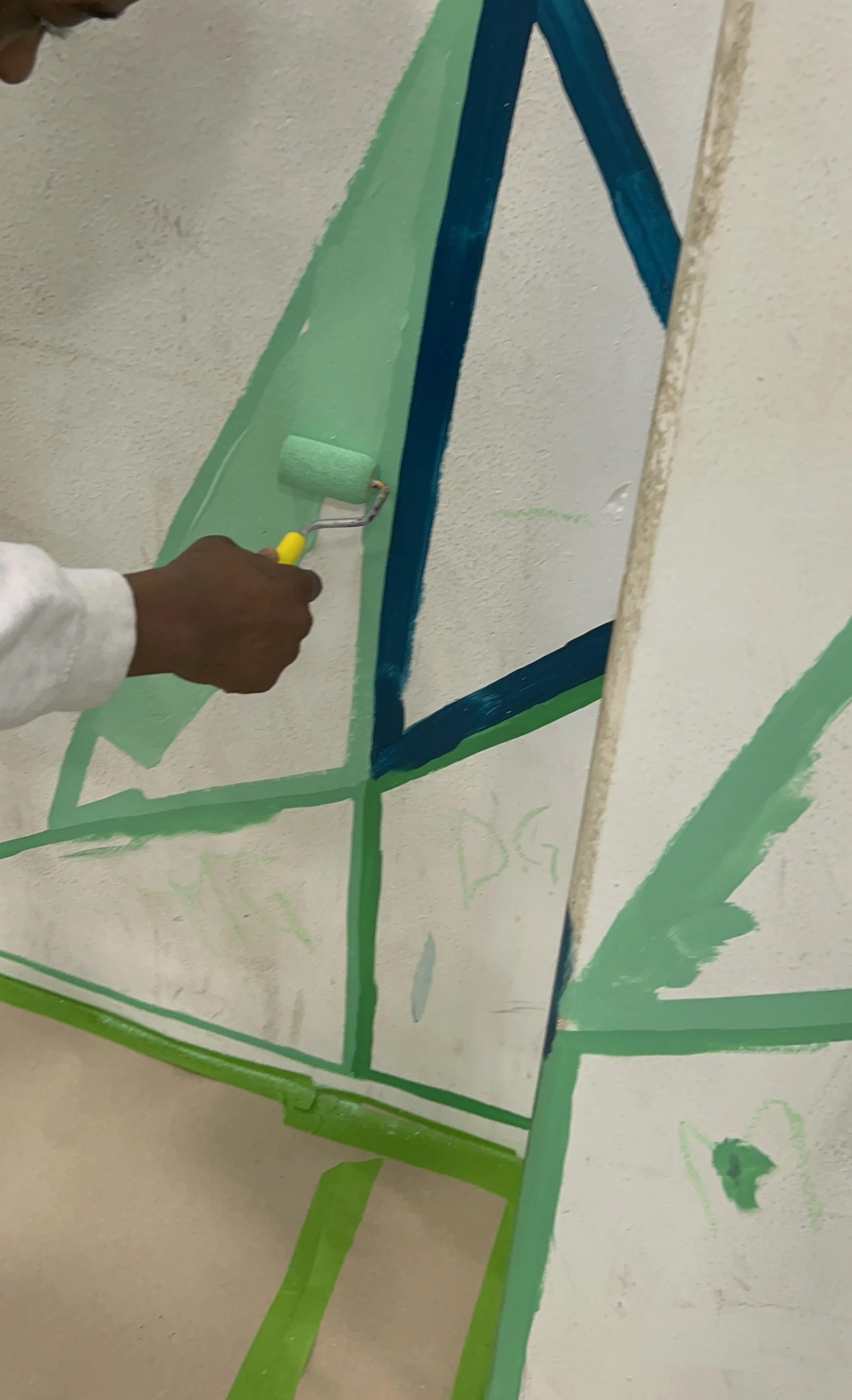 collaboration with residents Juvenile Detention Center Collaborative Murals by Leslie Kimble Art, Illinois