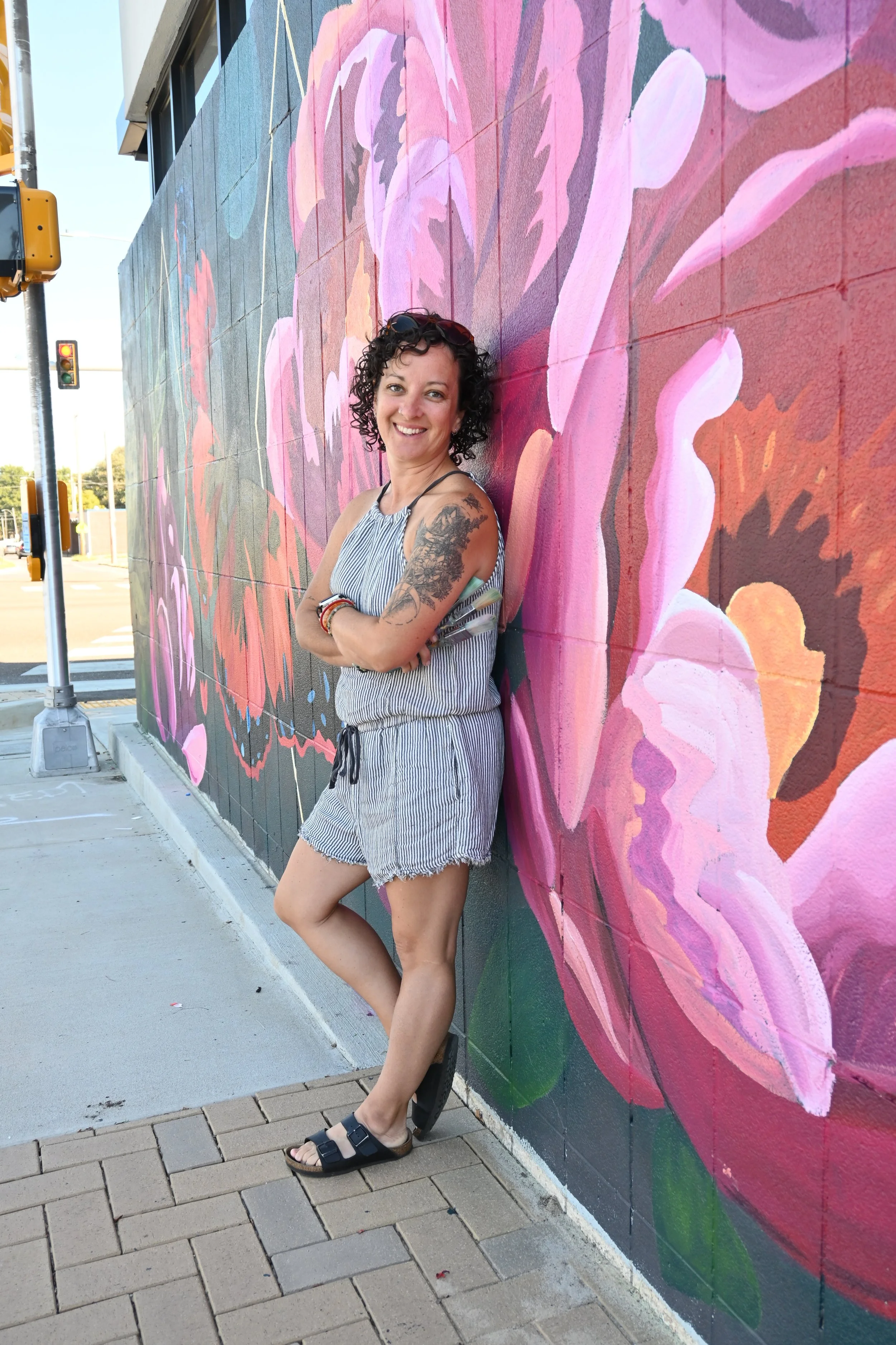 Leslie Kimble with Memphis mural