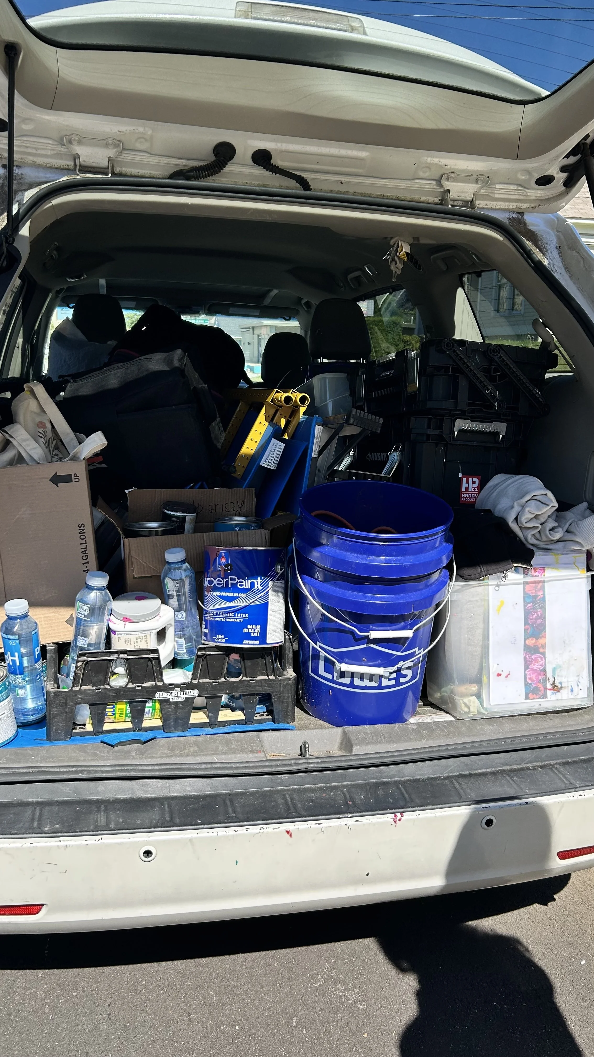 packed van for Memphis mural with Leslie Kimble with Ashley Rosenow