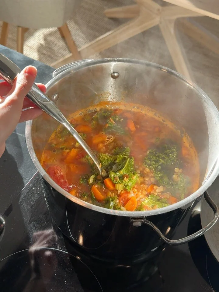 While most days my fridge and freezer are filled with desserts I&rsquo;ve baked, I&rsquo;ve lately been a bit lost when it comes to cooking nutritious lunches and dinners.

So I&rsquo;ve been going back to some old favourites and looking out for new 