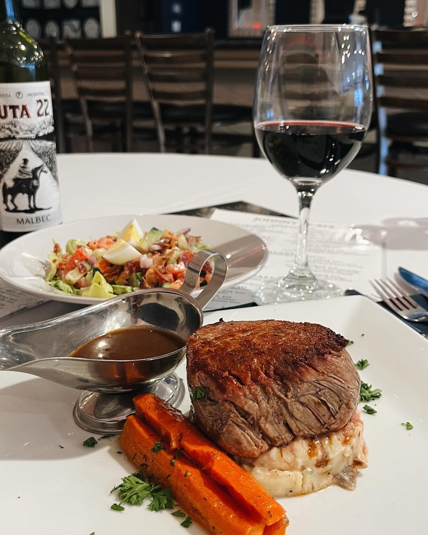 The Perfect Pairing: Red Wine, Chop Salad &amp; A Juicy Steak🥵 #dinnertime