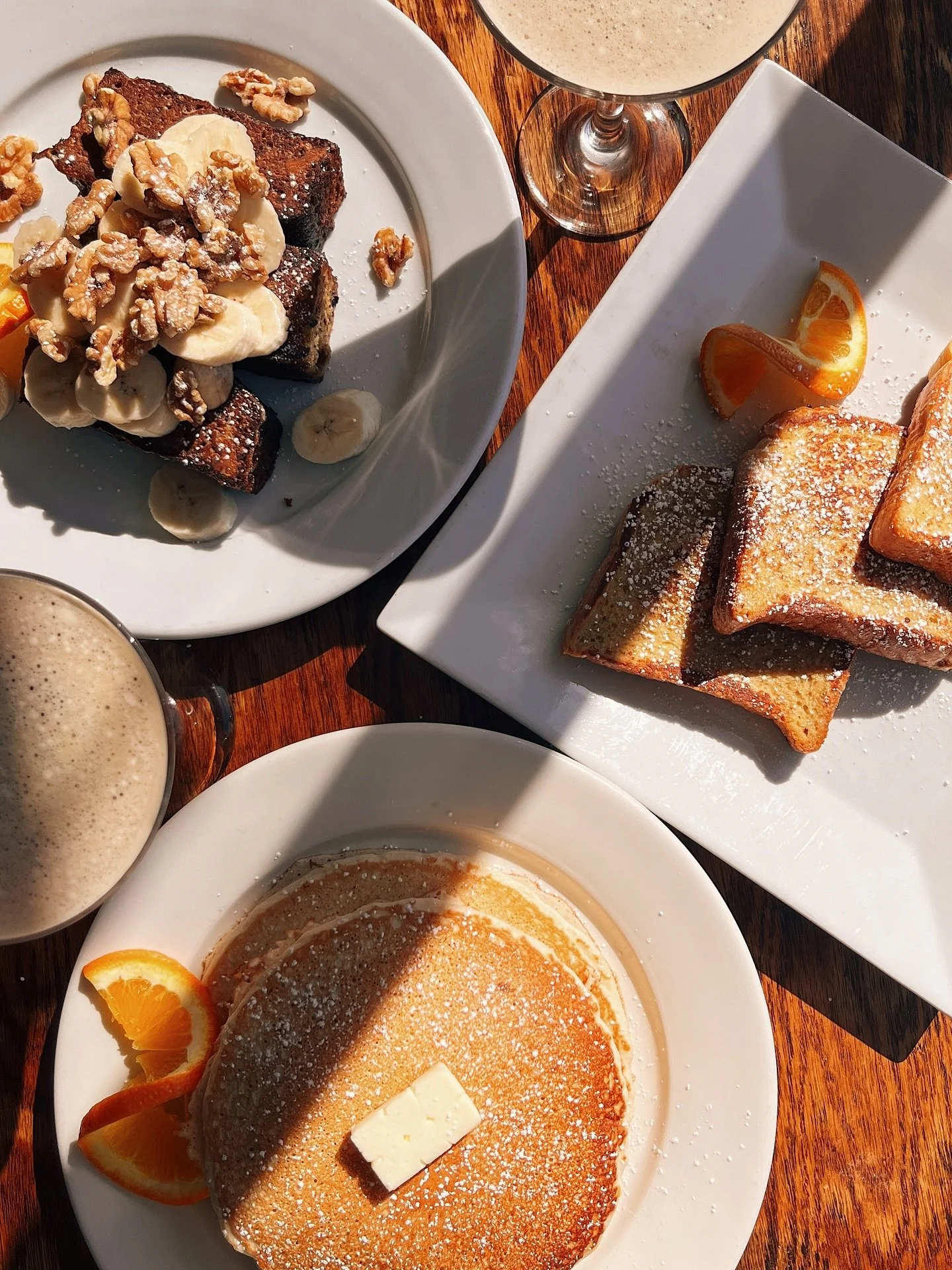 Sweets &amp; Tinis For Breakfast? We&rsquo;re So In🌞💛 
.
.
.
Buttermilk Pancakes | French Toast | Banana Bread | Espresso Martinis