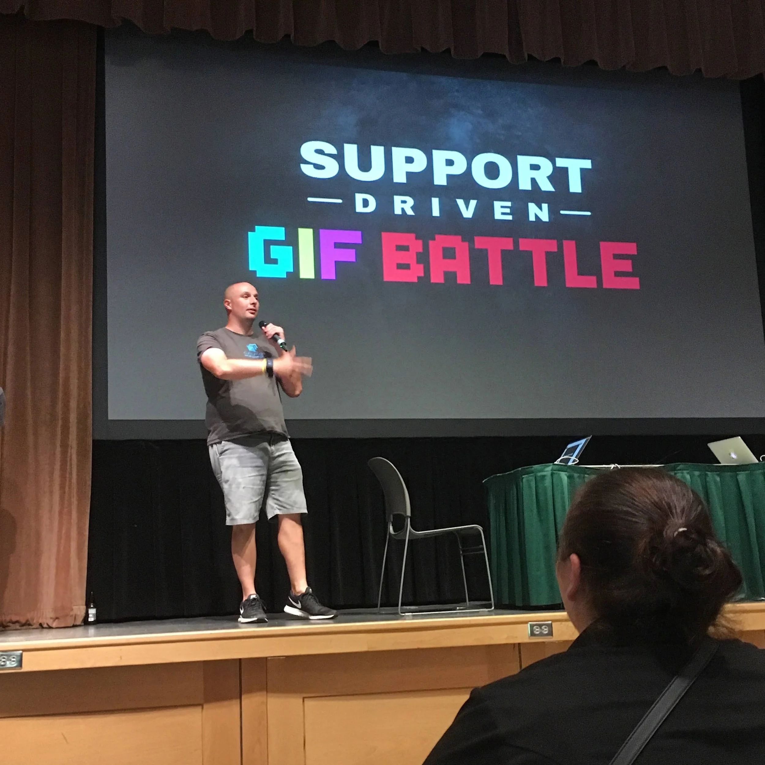 Lauzon MCing GIF battle.jpg