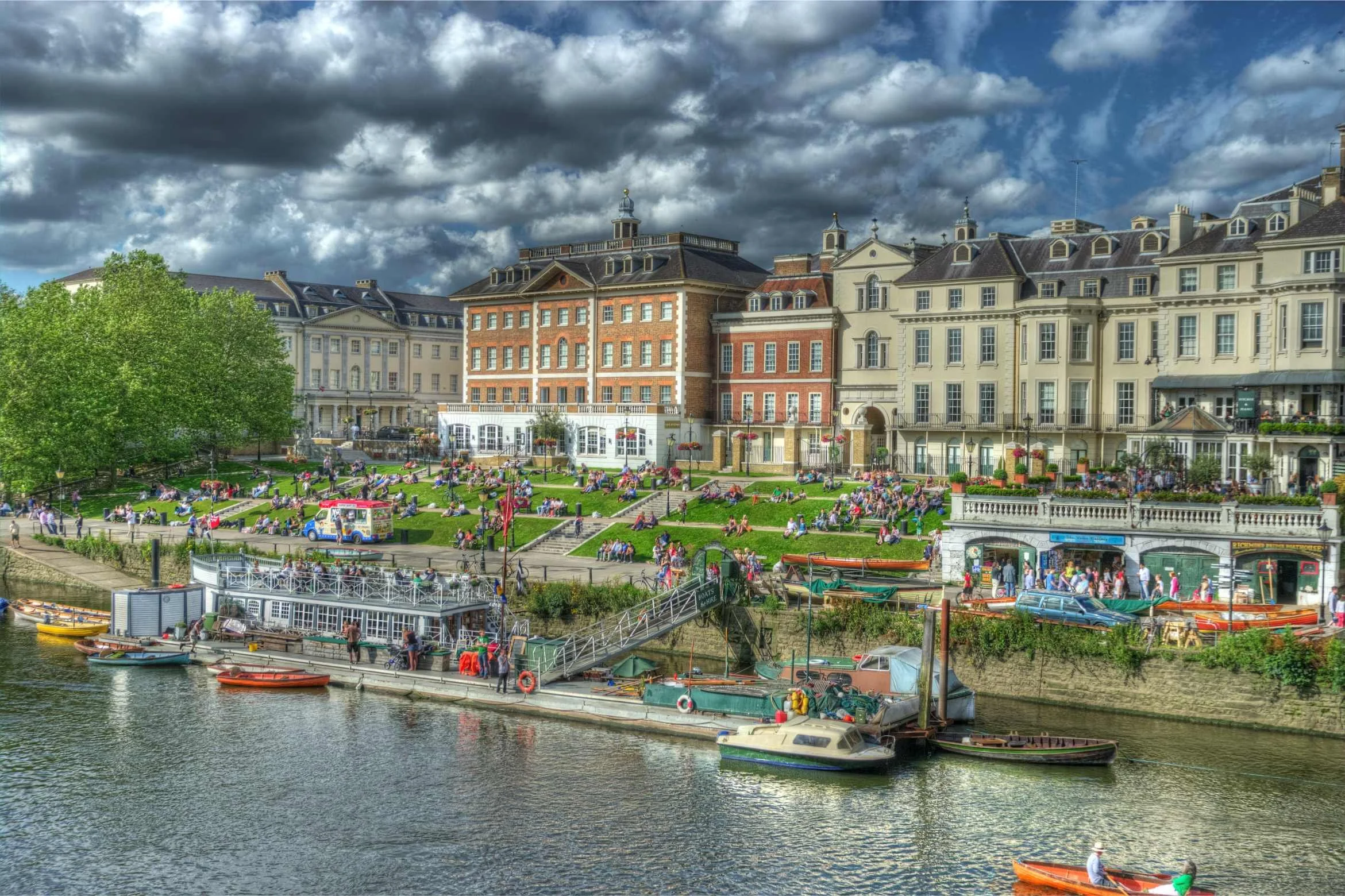 W4W Guided walk in Richmond with Martin Brown, Blue Badge guide