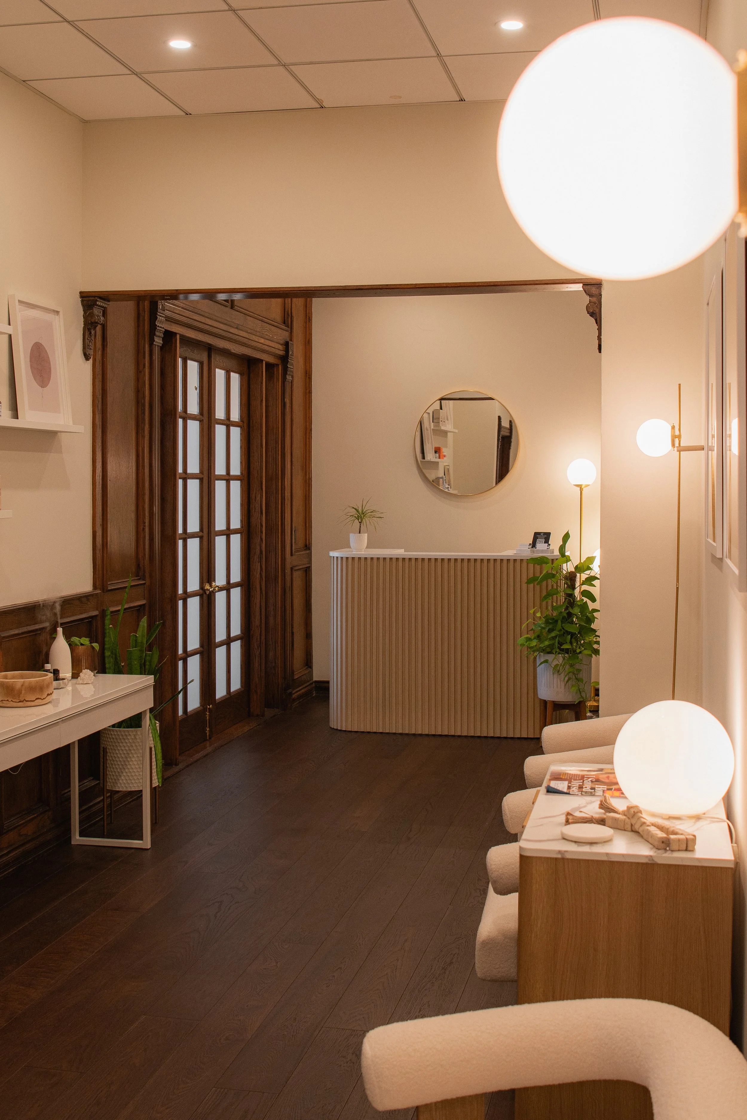 Patient receiving Functional Medicine treatment and acupuncture therapy in Culver City at Elemental Wellness Acupuncture