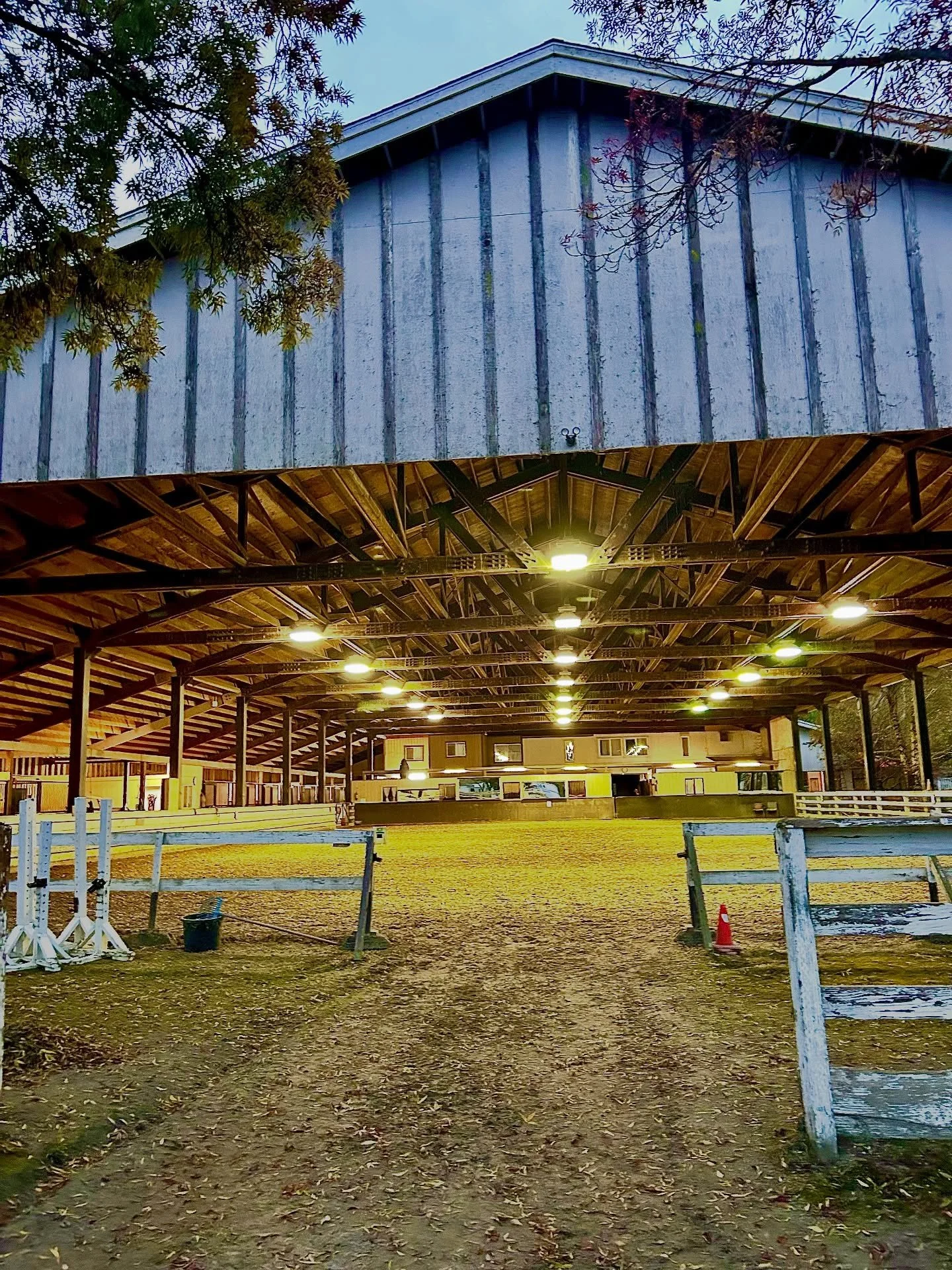 Our indoor at Hawkwood is all spruced up for winter. New footing, new lights 💡 bring on the rain!