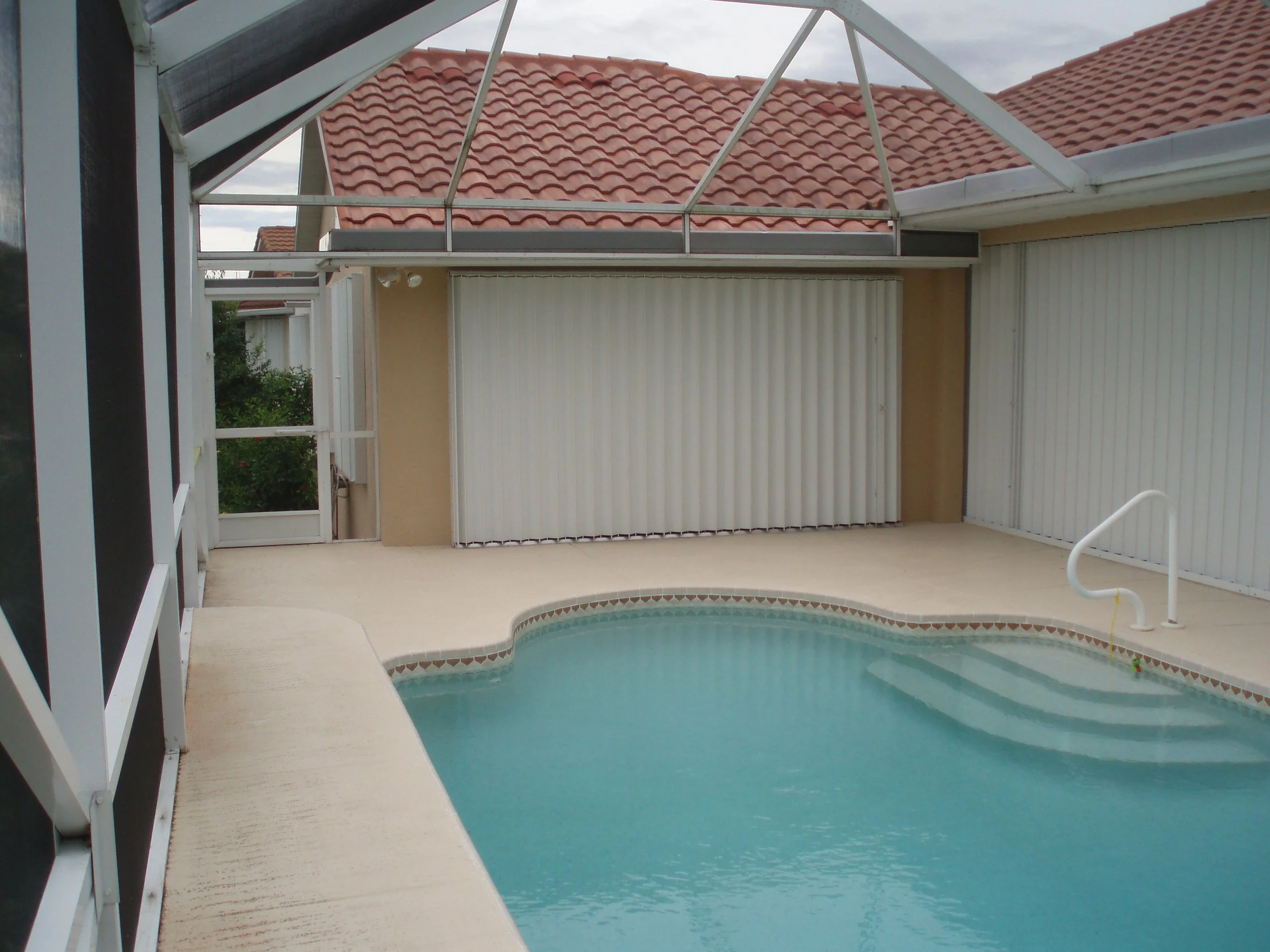 Accordion Shutters vs Bahama Shutters vs Roll-Up Shutters