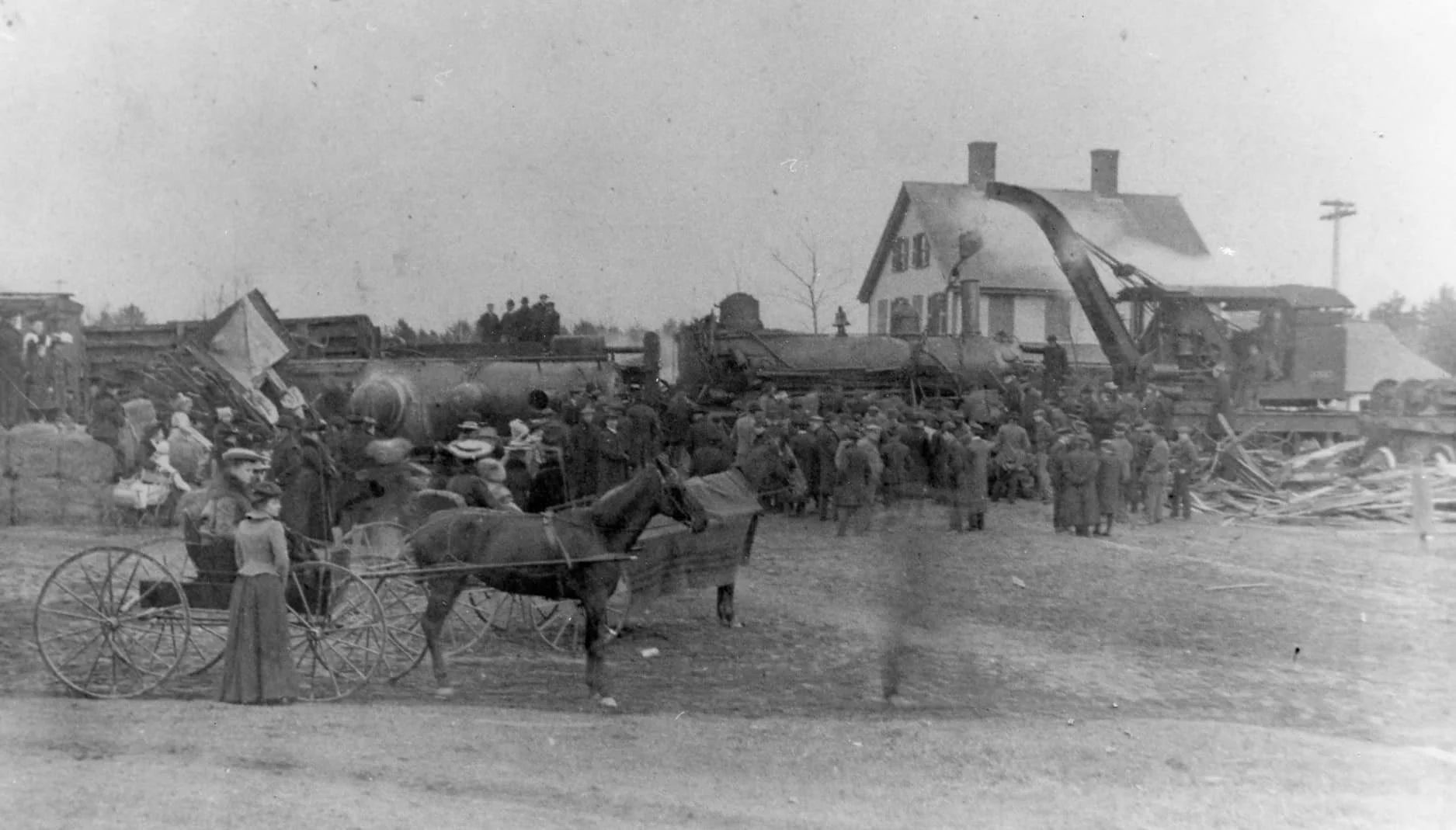 Wreckage of the 1905 train crash