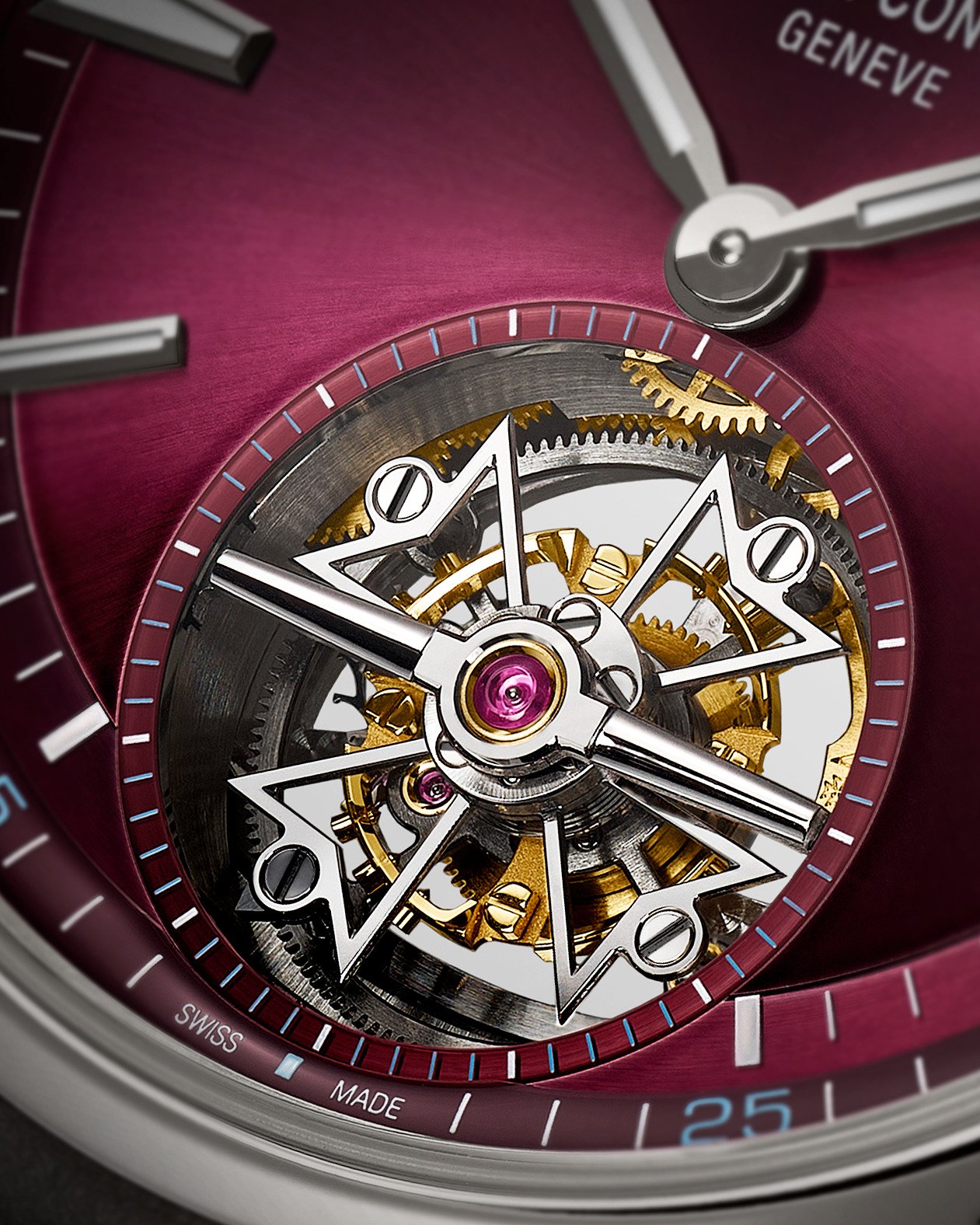 Overseas_tourbillon_R_6000V-210T-H179_Crop_4x5.jpg
