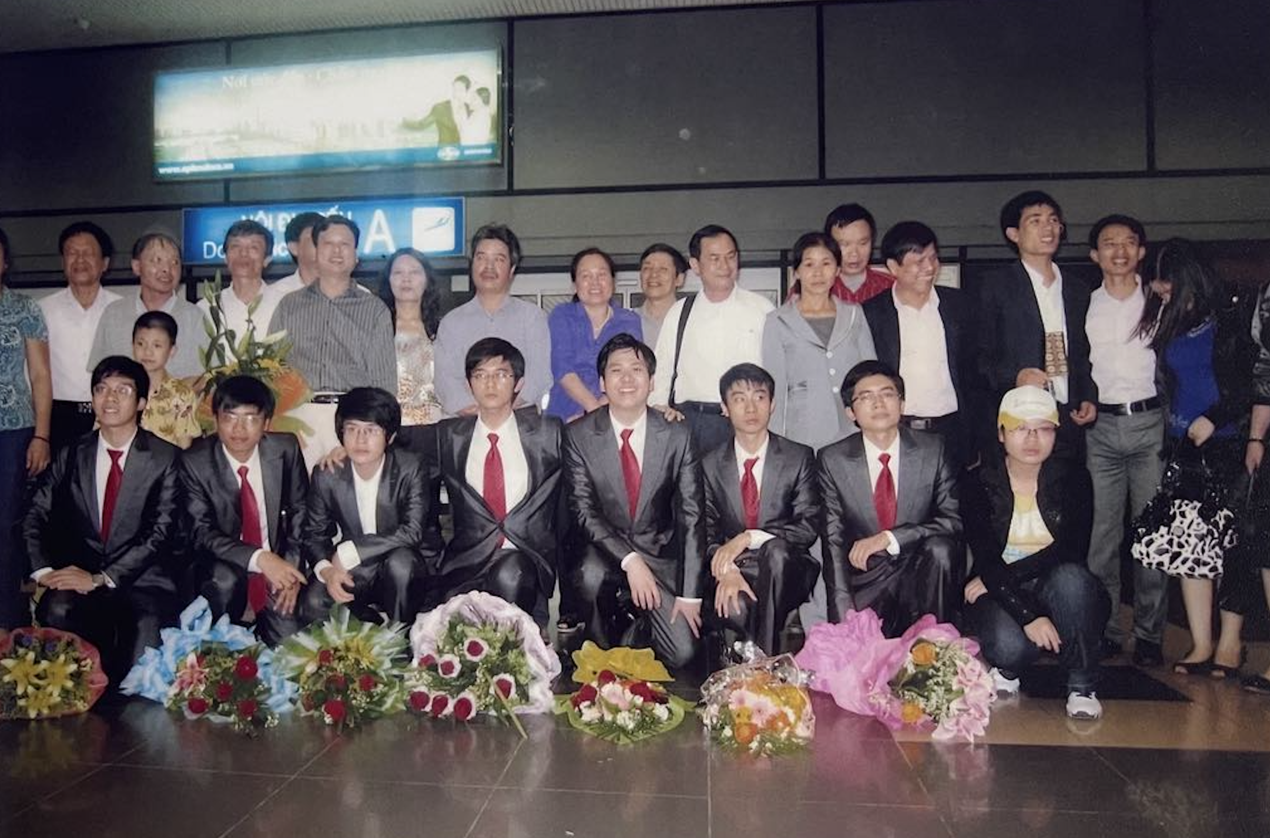 I was in the Vietnamese team of eight, participated in the Asian Physics Olympiad (APhO) hosted by Taiwan, 2010; this was my last high school year in Vietnam (11th grader -- junior year).