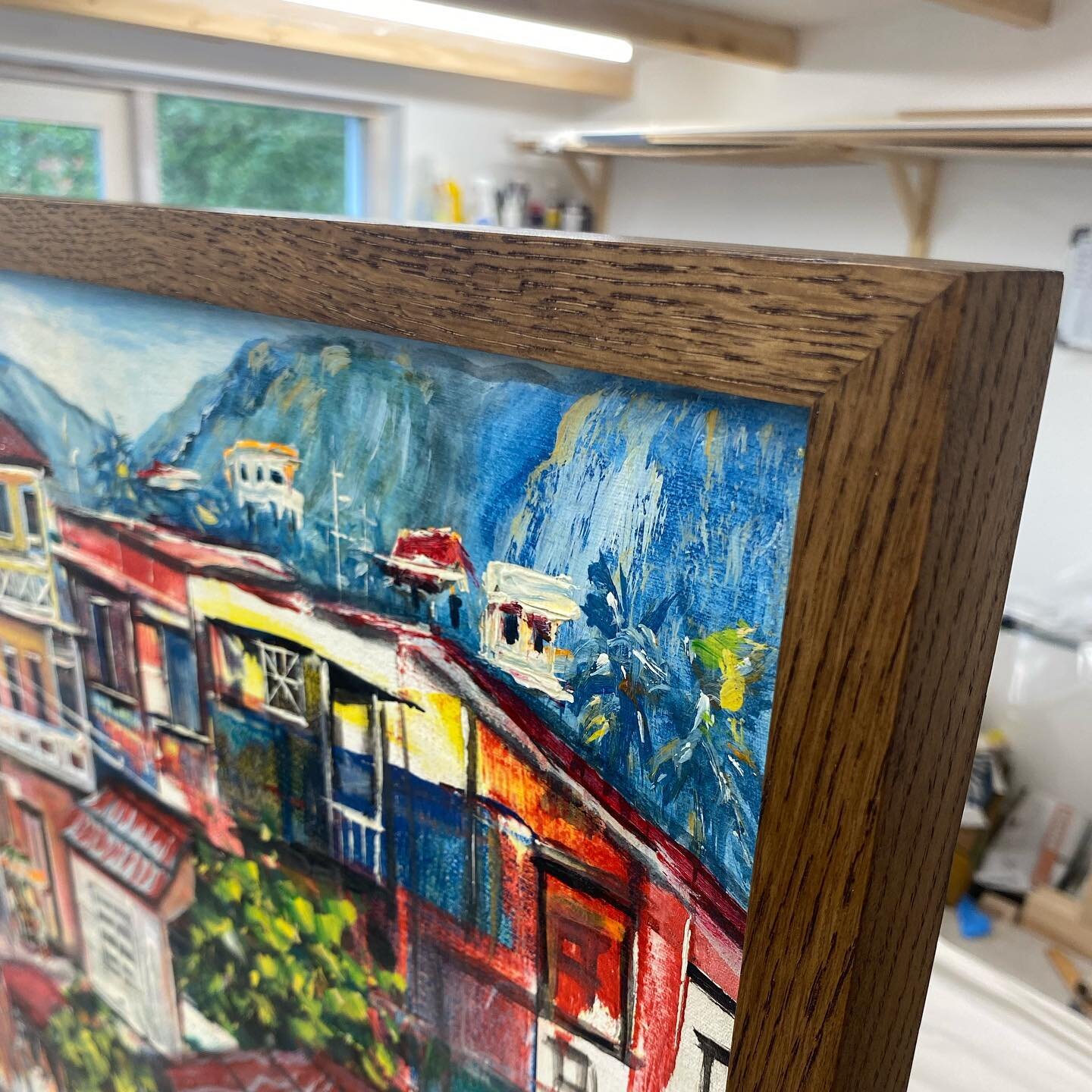 Holiday canvas! Re stretched round a new stretcher then finished with a mid-oak stained frame. 

#exeterart #inexeter #pictureframing #pictureframes #devonart #devonartistnetwork #smallbusiness #smallbusinessuk #canvaspainting #canvasstretching #oak 