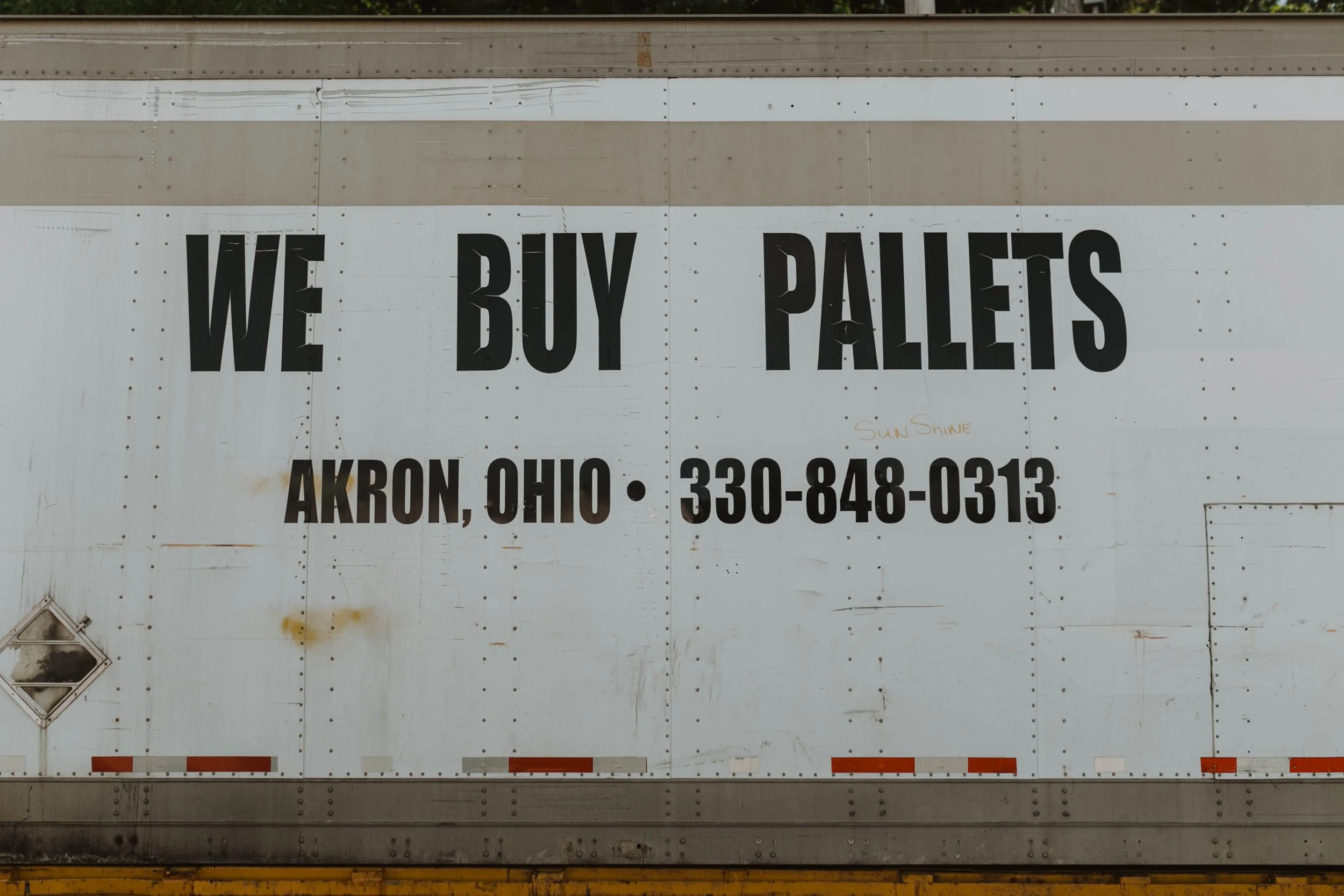 Why Pallet Recycling Is the Smartest Move for Your Supply Chain this Fall