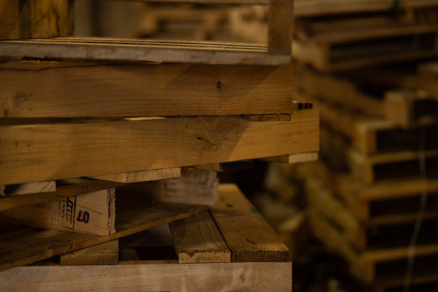 Purchase Pallets in Akron / Cleveland — Tri County Pallet