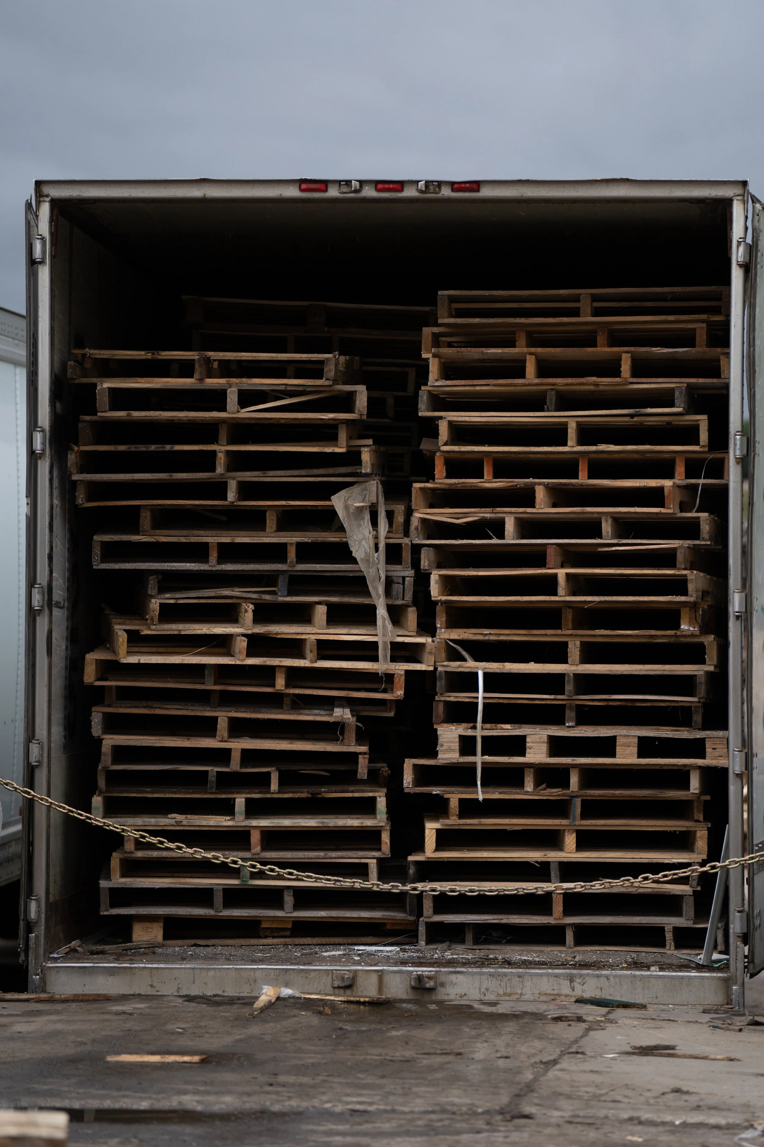 Sell Pallets in Akron / Cleveland Ohio — Tri County Pallet