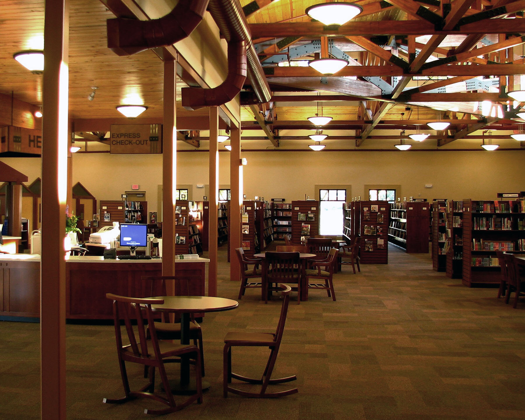 INTERIOR.jpg
