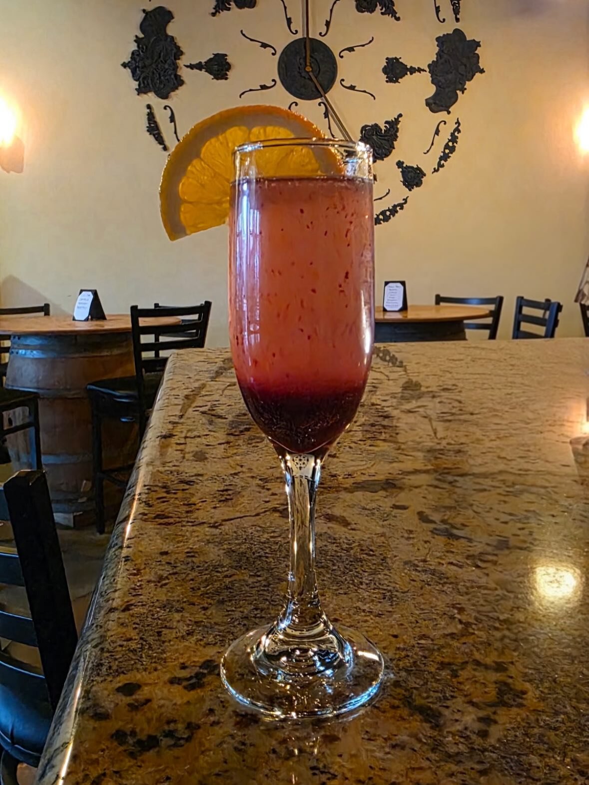 Rise and shine, it&rsquo;s a big Saturday downtown!
🥂 $5 mimosas at Farmers Market (9&ndash;1)
🍷 Wine Walk 1&ndash;4pm
❄️Holiday Parade 
🎶 LIVE MUSIC:  Damage Control Band 8&ndash;11pm
See you at CO.CO for the full Saturday glow-up! 
#cocowine #do